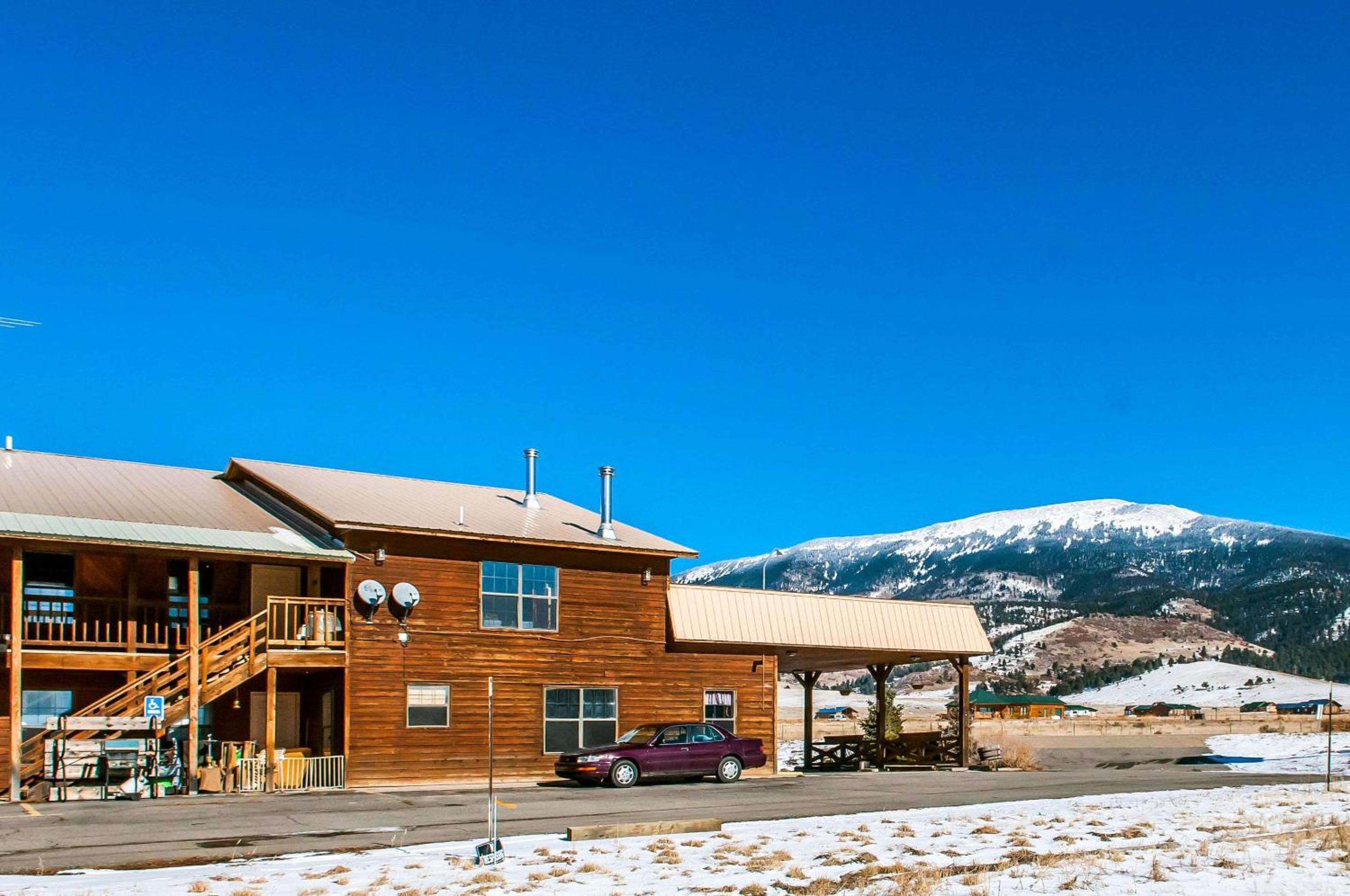 Econo Lodge Eagle Nest, 사진 15