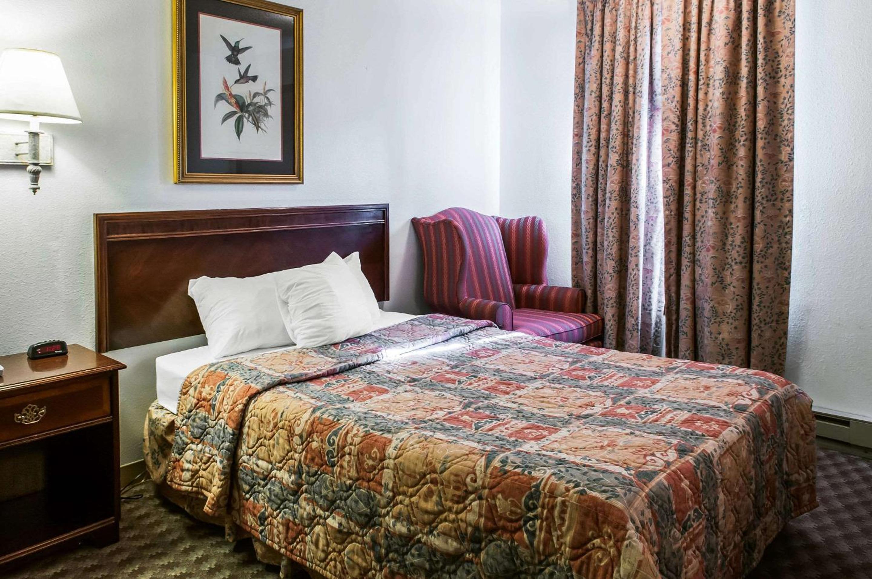 Econo Lodge Eagle Nest, 사진 17