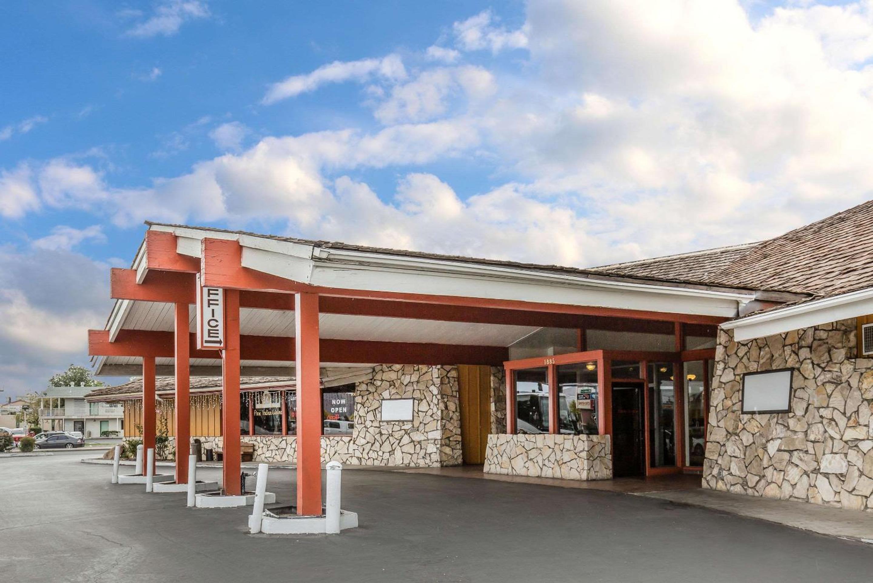 Reno Vacations - Econo Lodge Near Reno-Sparks Convention Center - Property Image 15