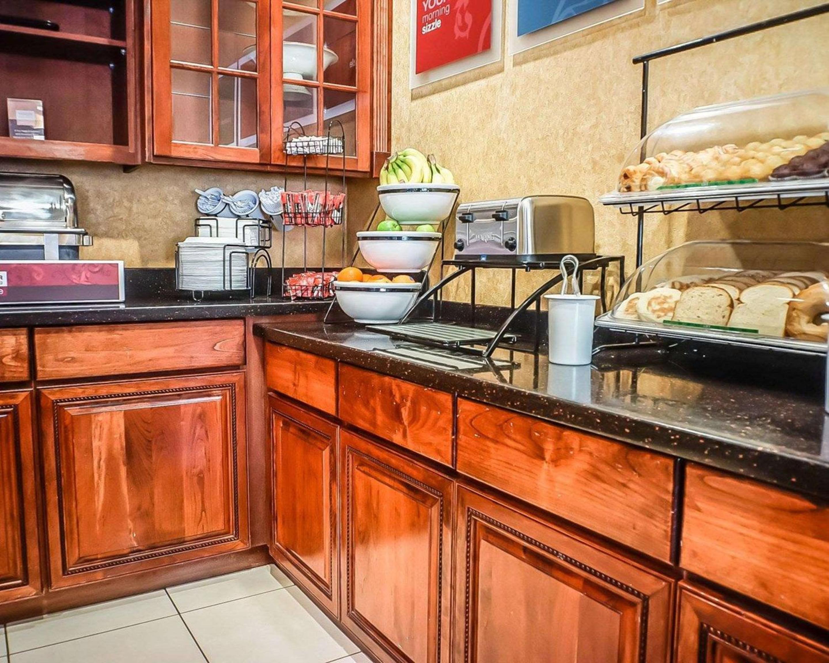 Quality Inn & Suites Roswell North