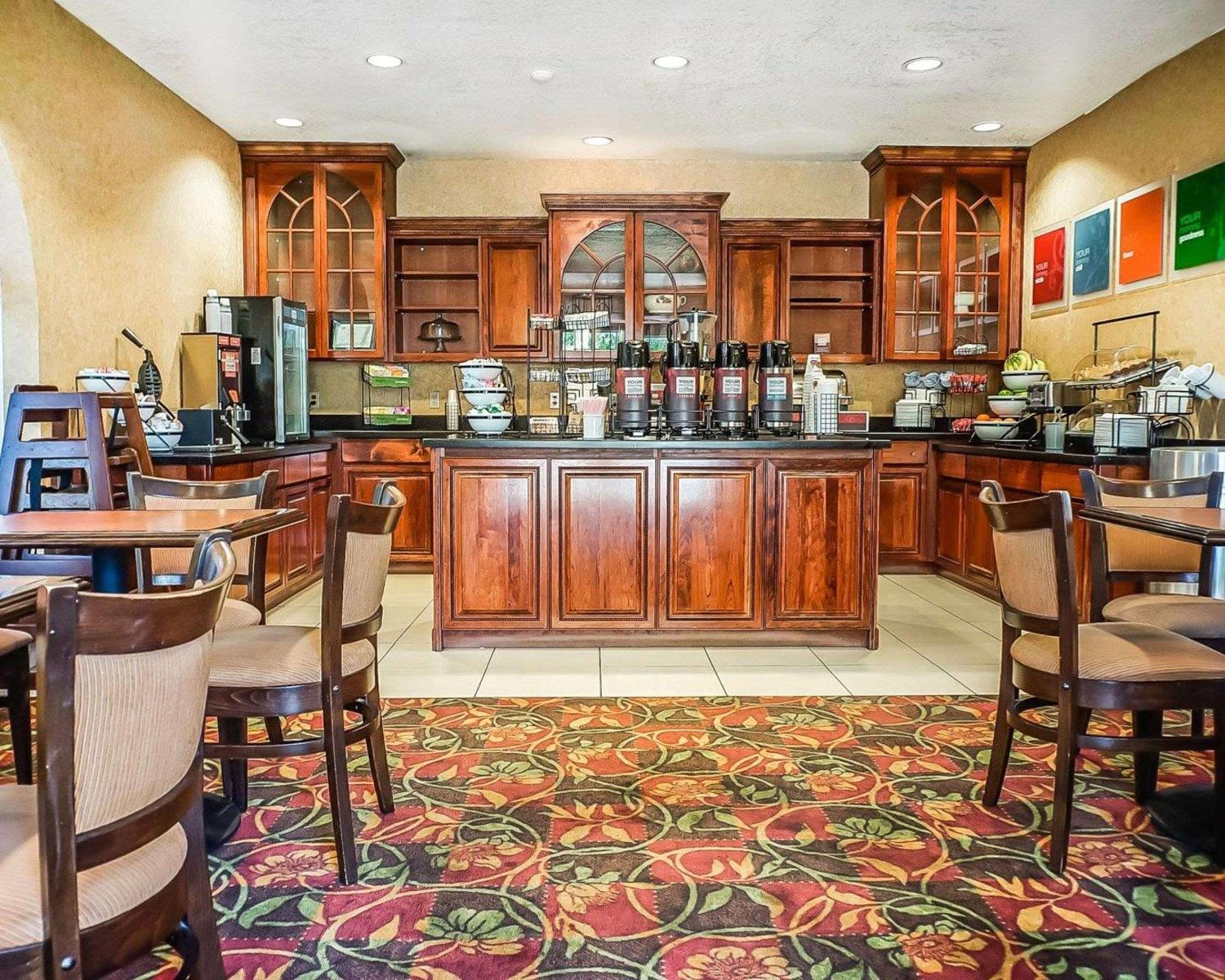 Quality Inn & Suites Roswell North