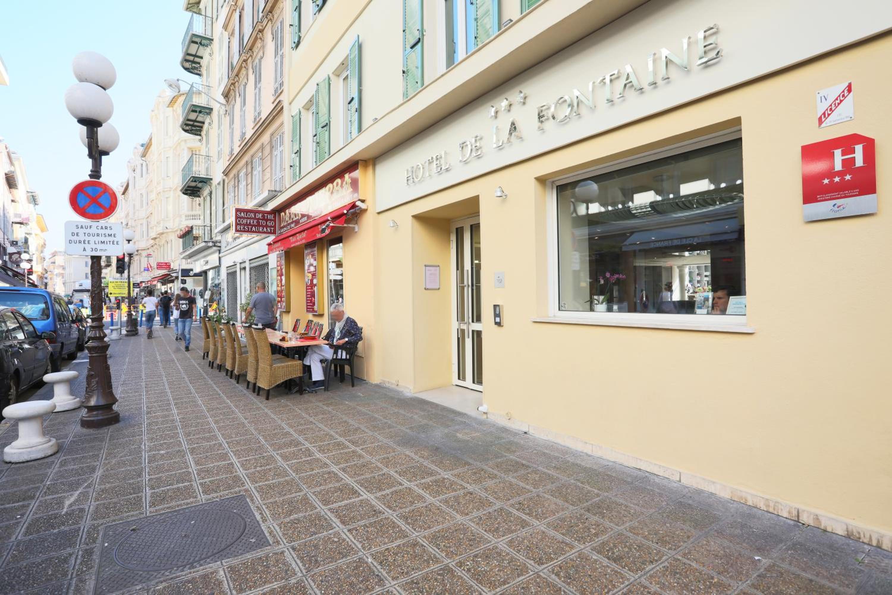 Hotel Hôtel de la Fontaine - Image 1