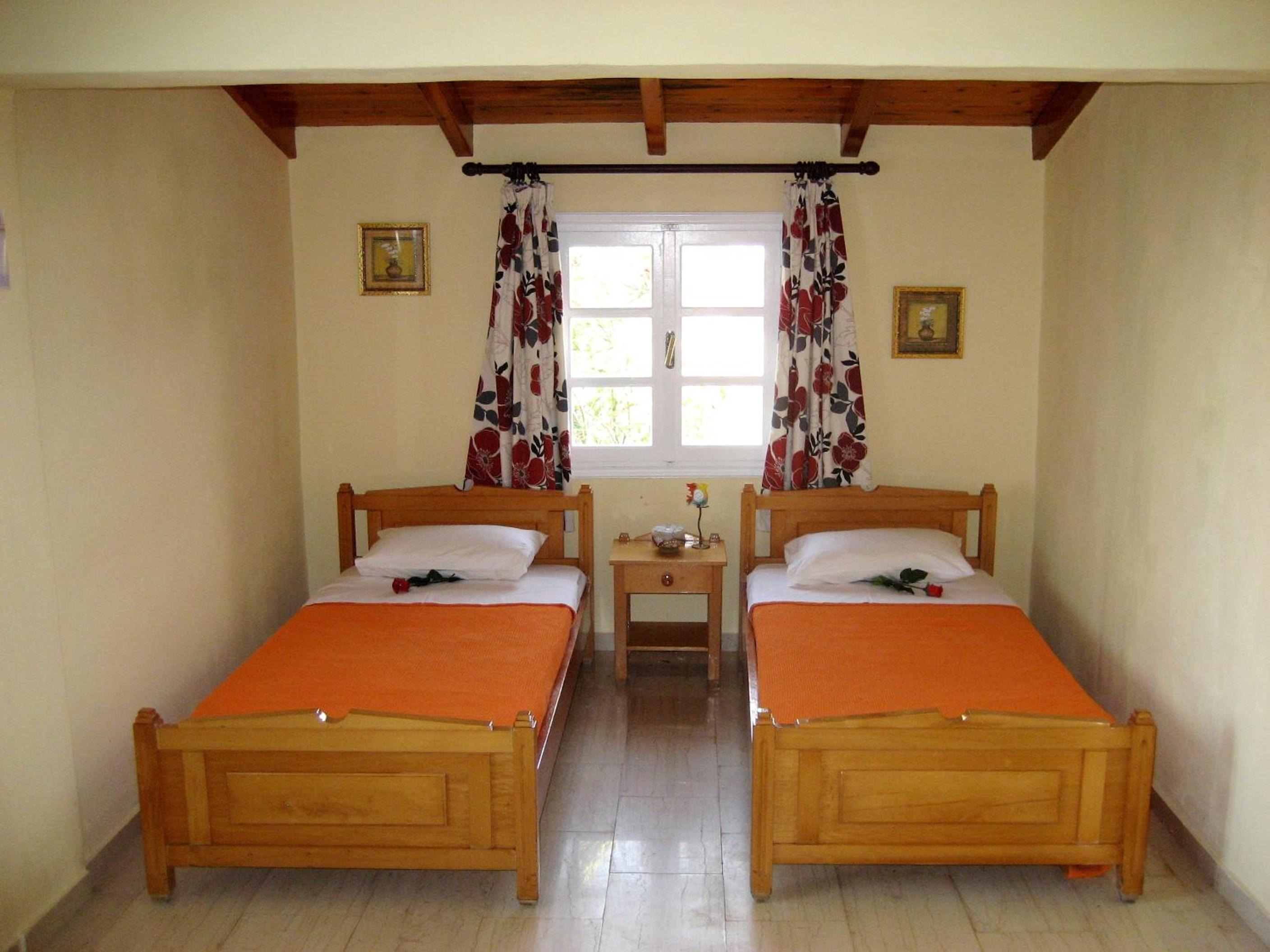Corina Apartments , Corina 2-studios