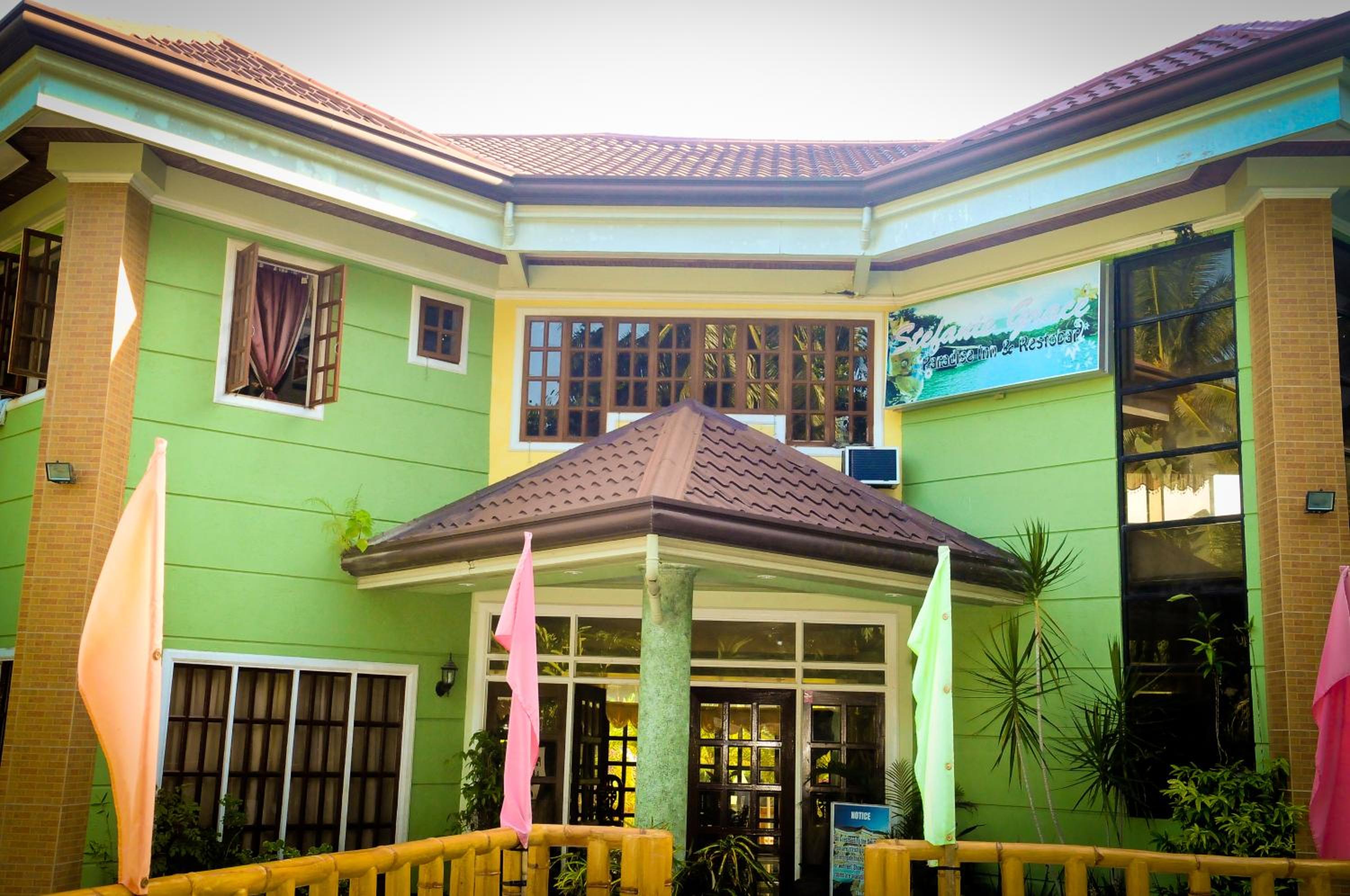 Stefanie Grace Inn