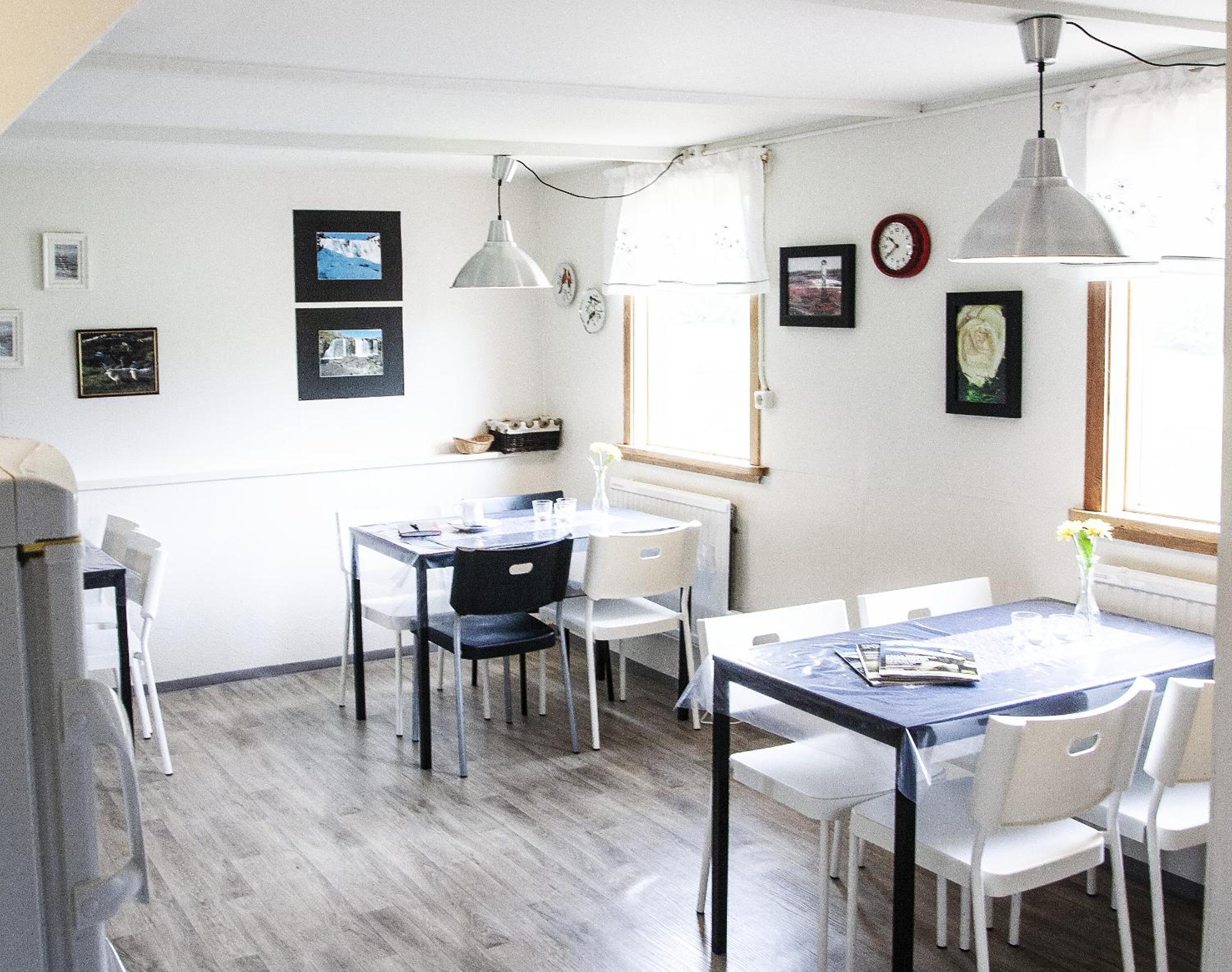 Fossardalur Guesthouse