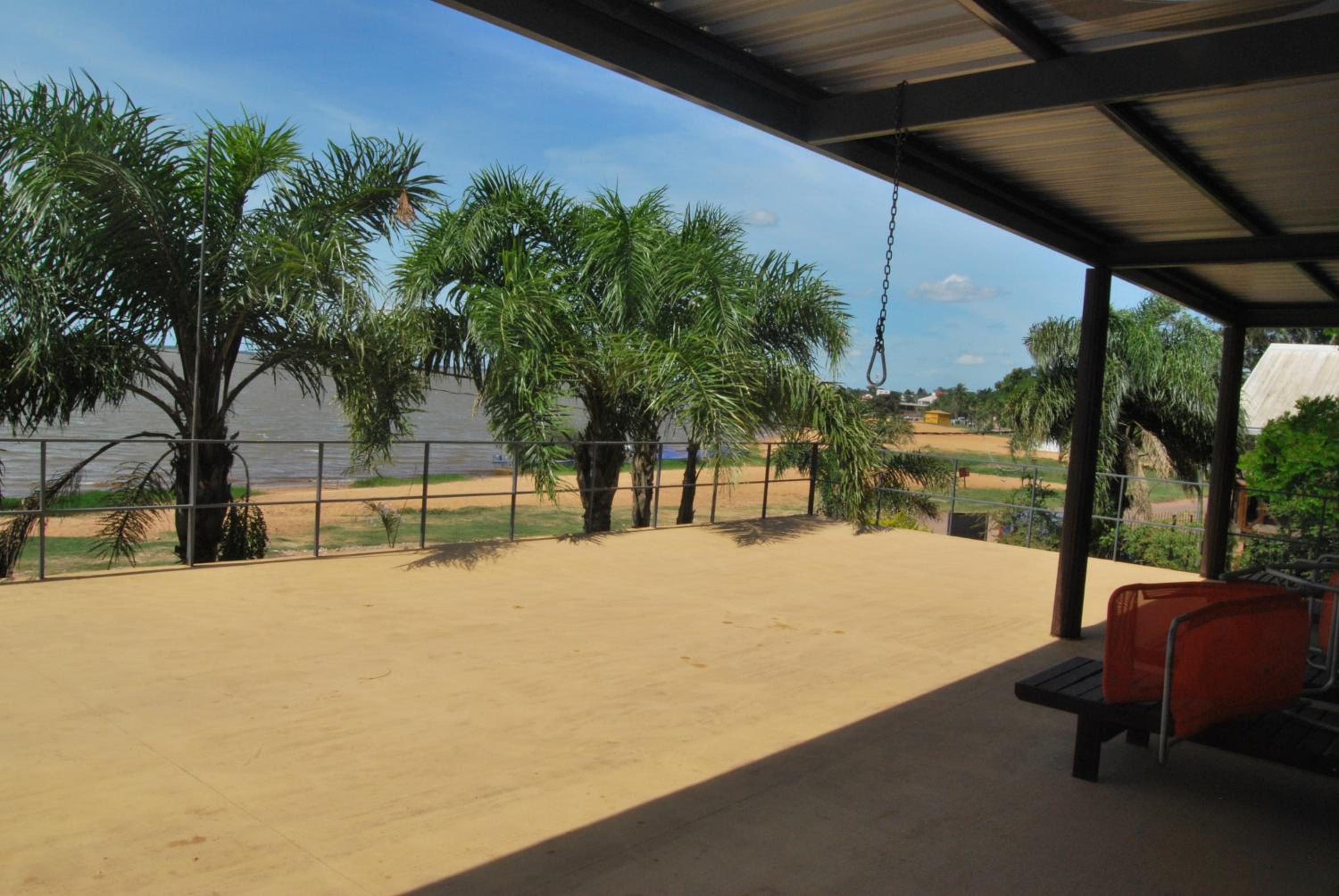TERRAZA al RIO