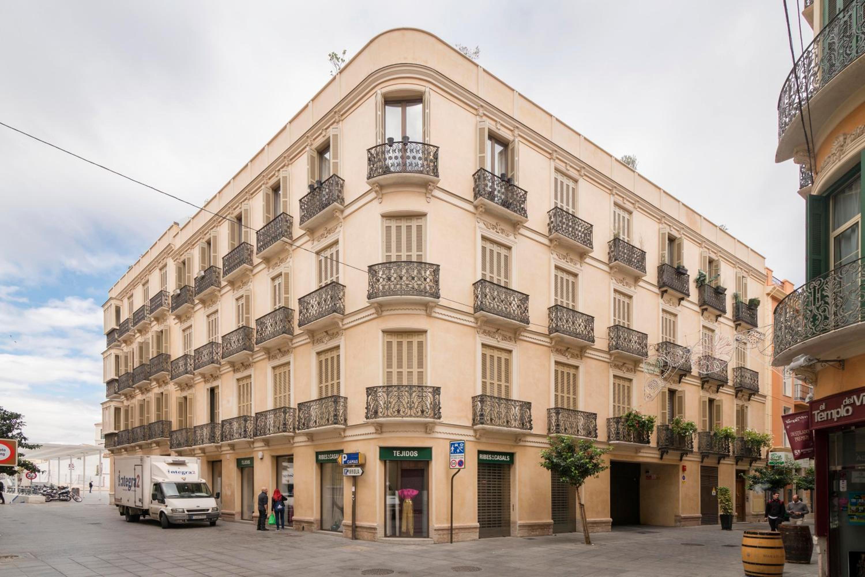 Sebastian Souviron Suites in Malaga by Solaga Holiday Homes