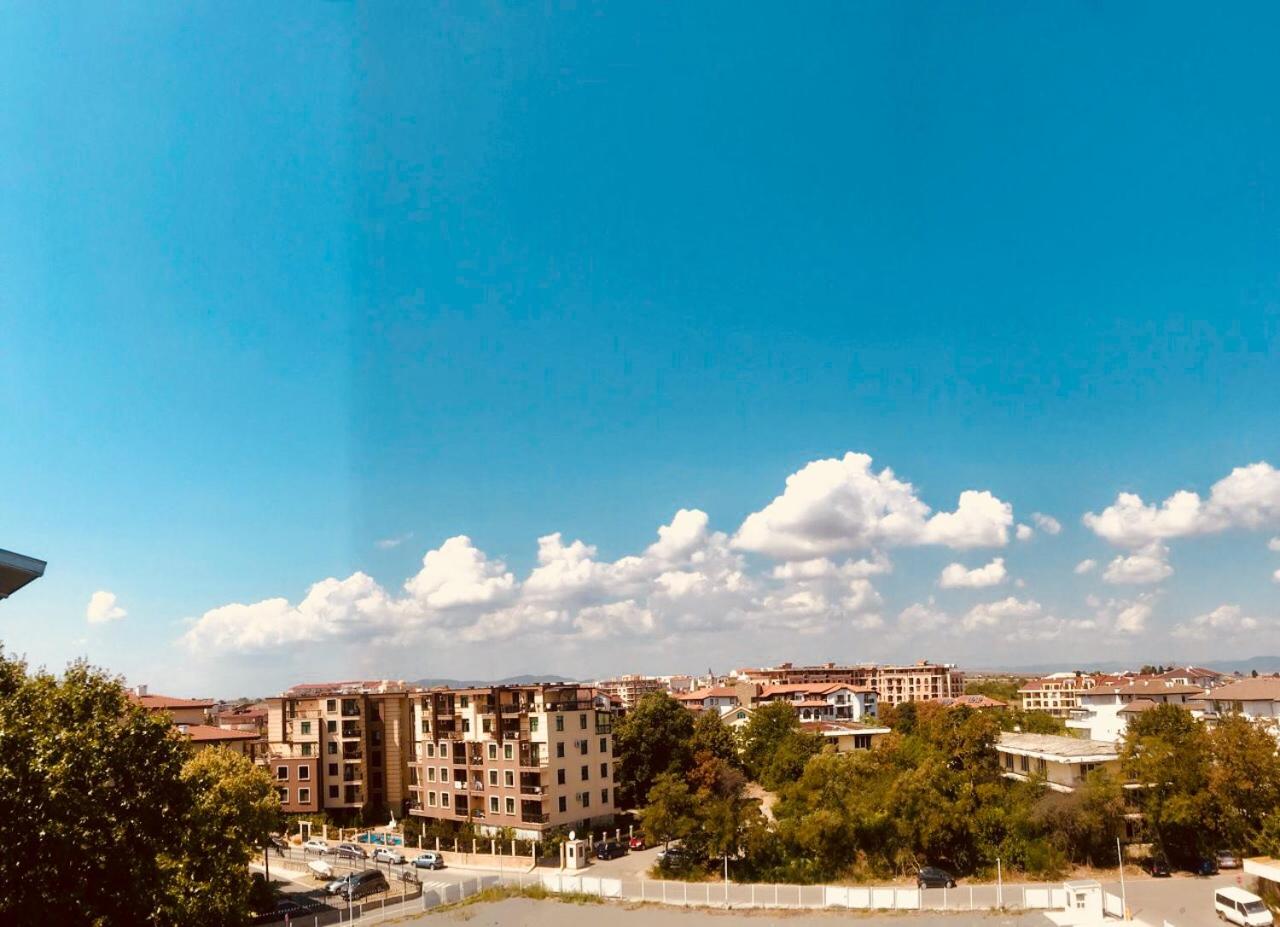 Oasis Suites Apartments and Studios