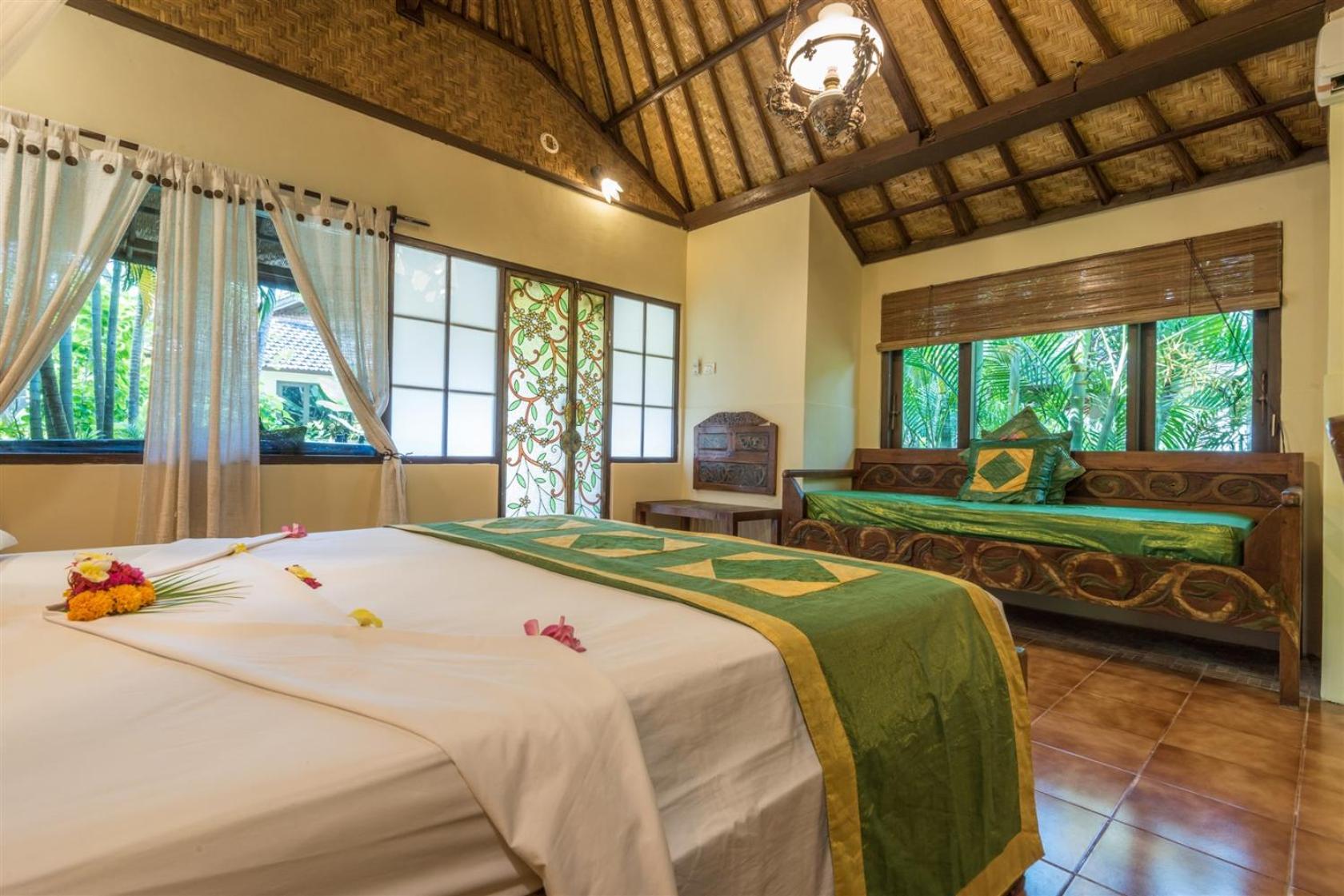 Hotel Pondok Sari Beach & SPA Resort