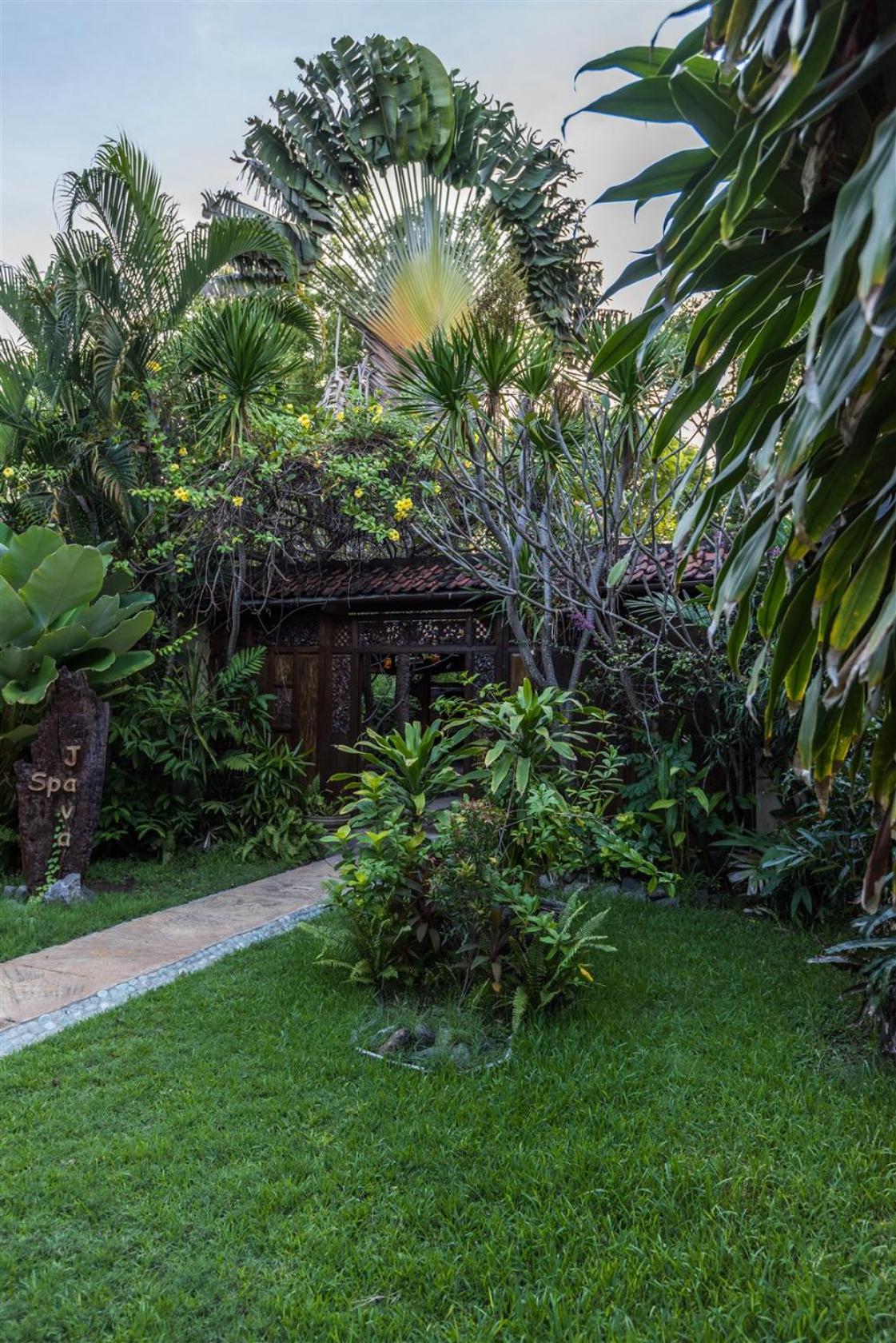 Hotel Pondok Sari Beach & SPA Resort