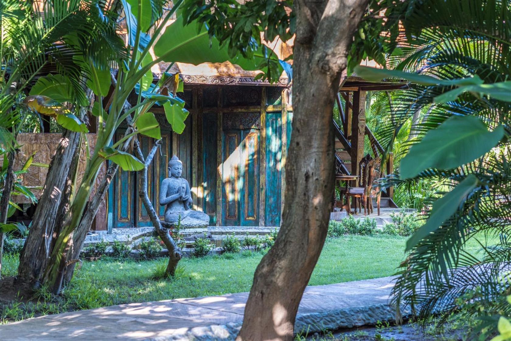 Hotel Pondok Sari Beach & SPA Resort