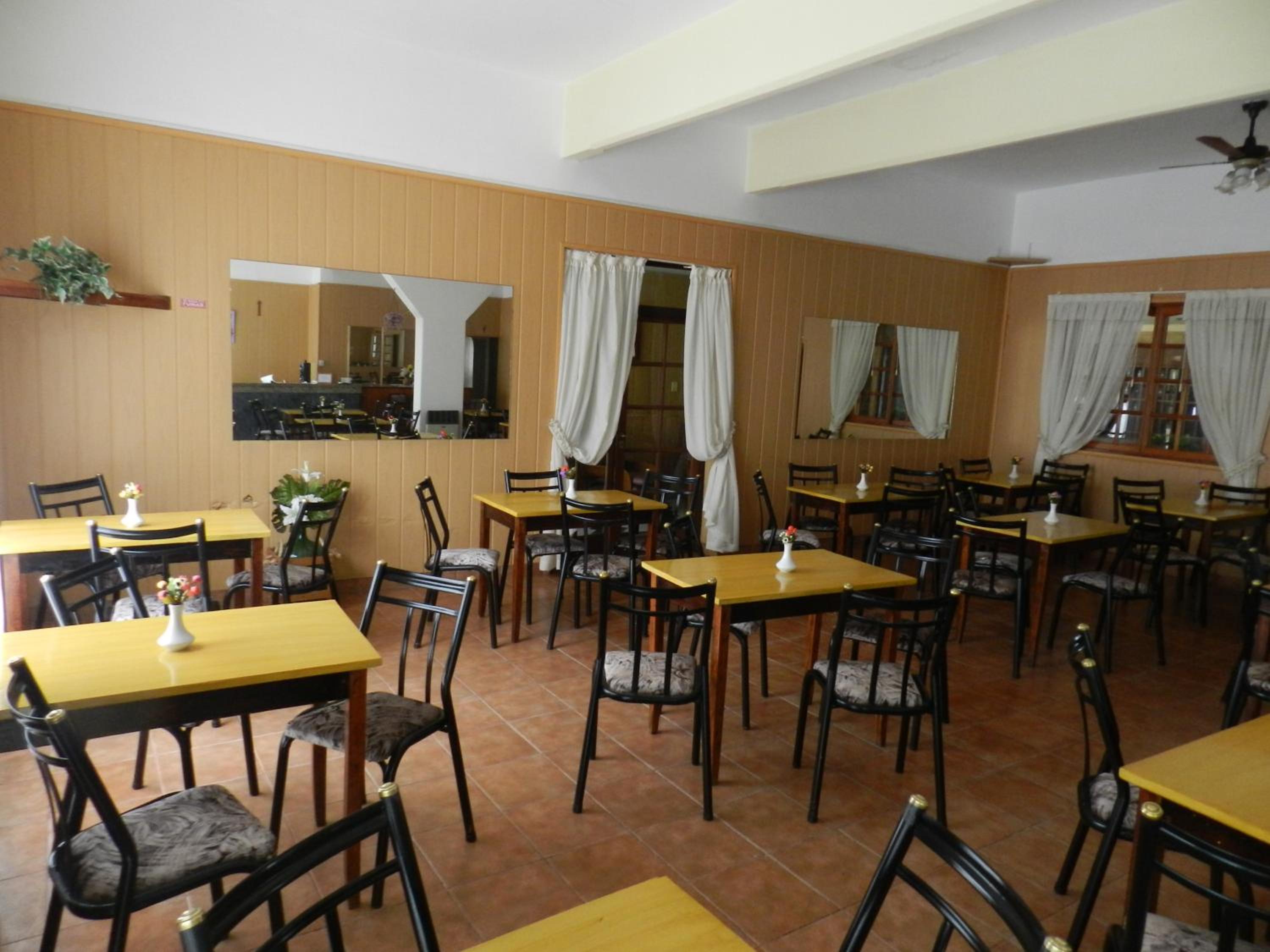 Eluney Hotel