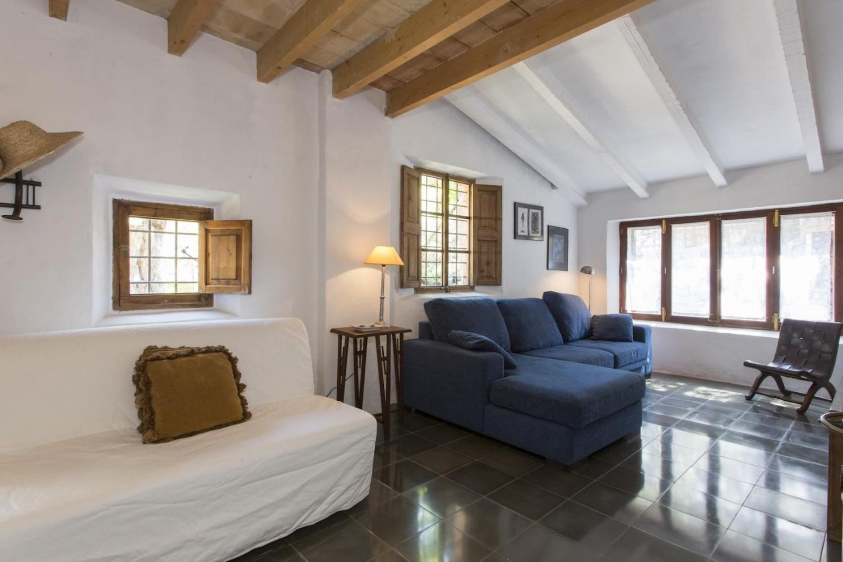 Es Coco Mountain Cottage in Sóller by PriorityVillas photo 3