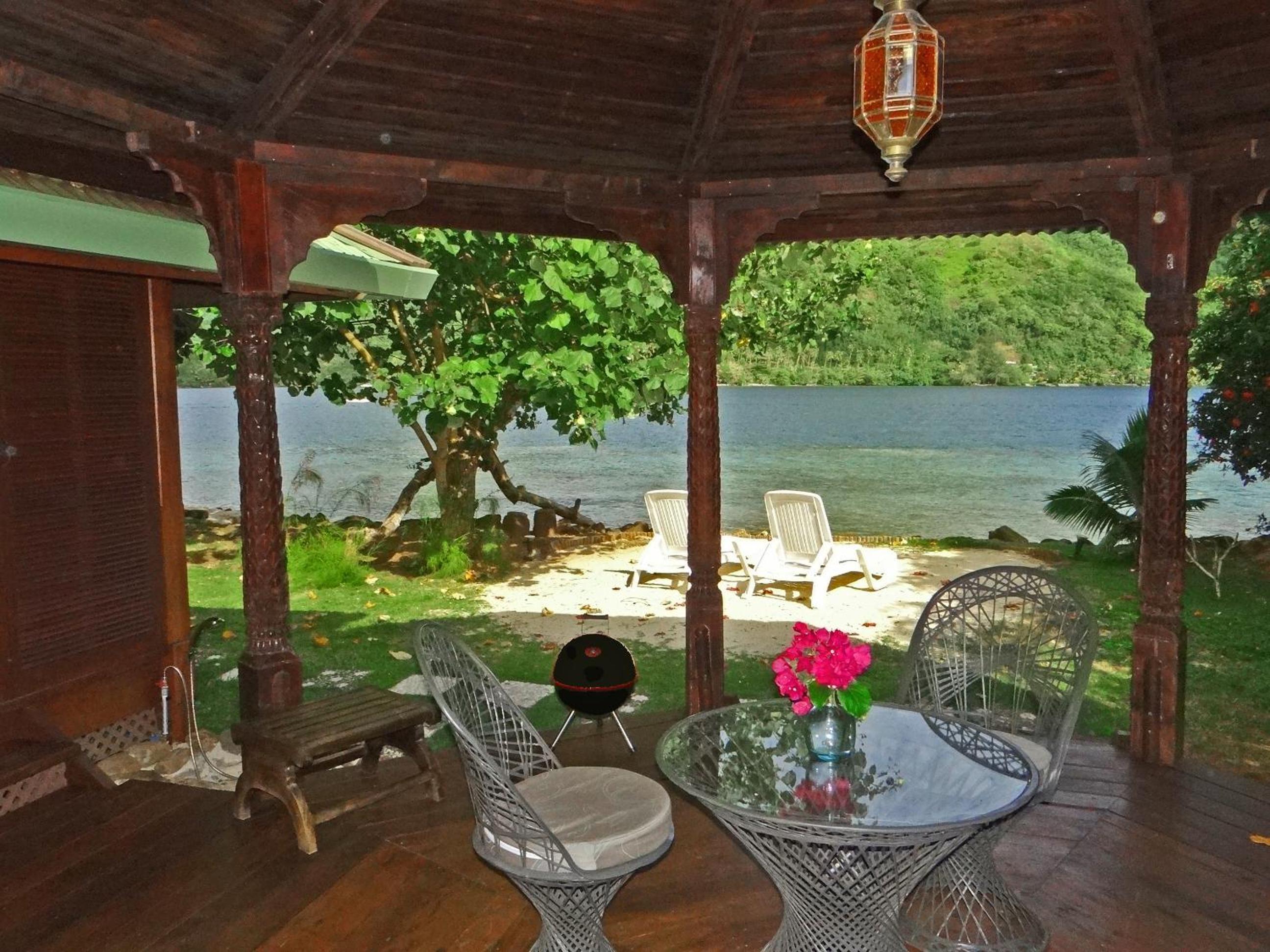 Robinson's Cove Villas