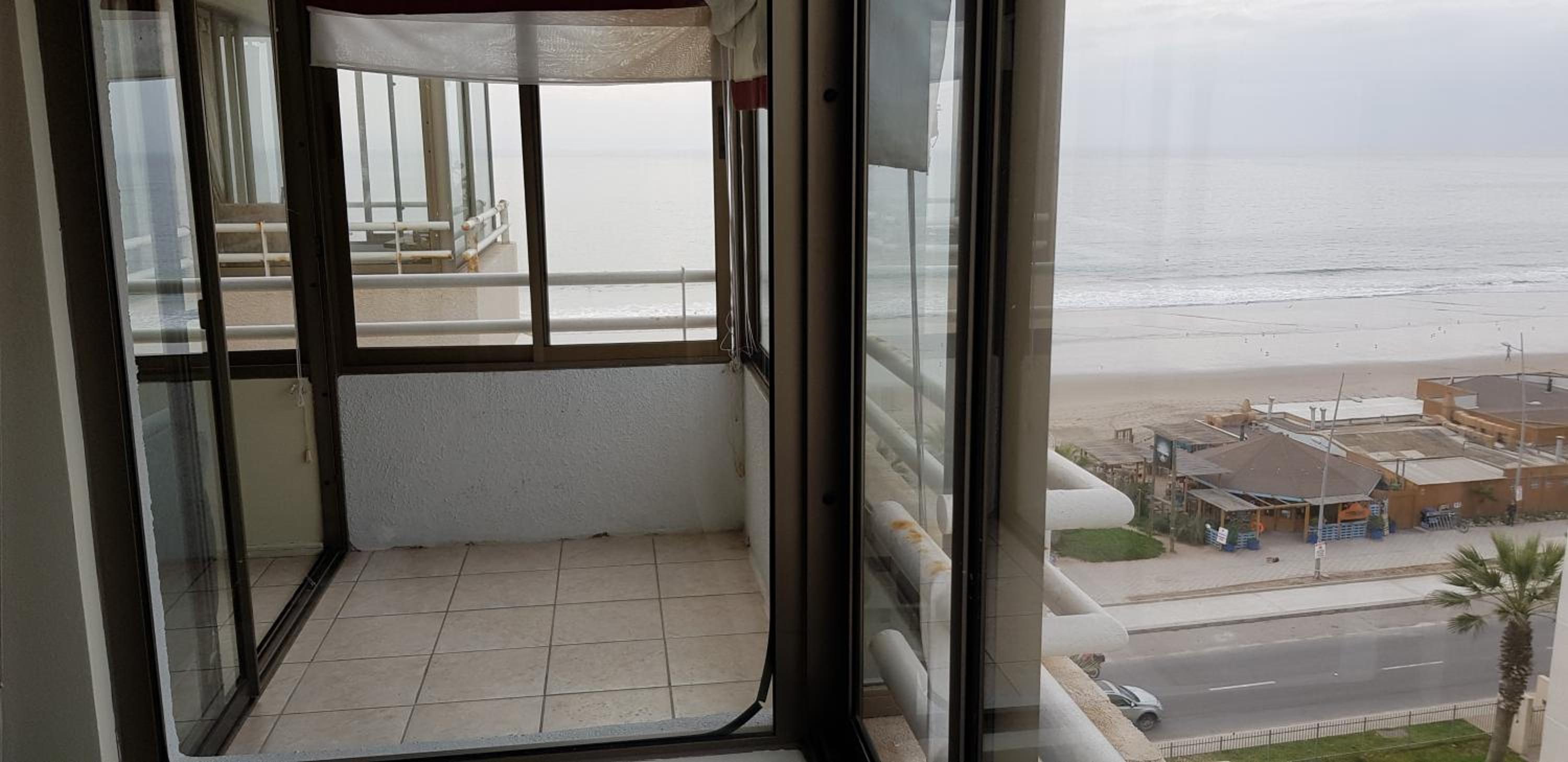 DEPTO 1RA LINEA FRENTE AL MAR Condominio Palmar 4P