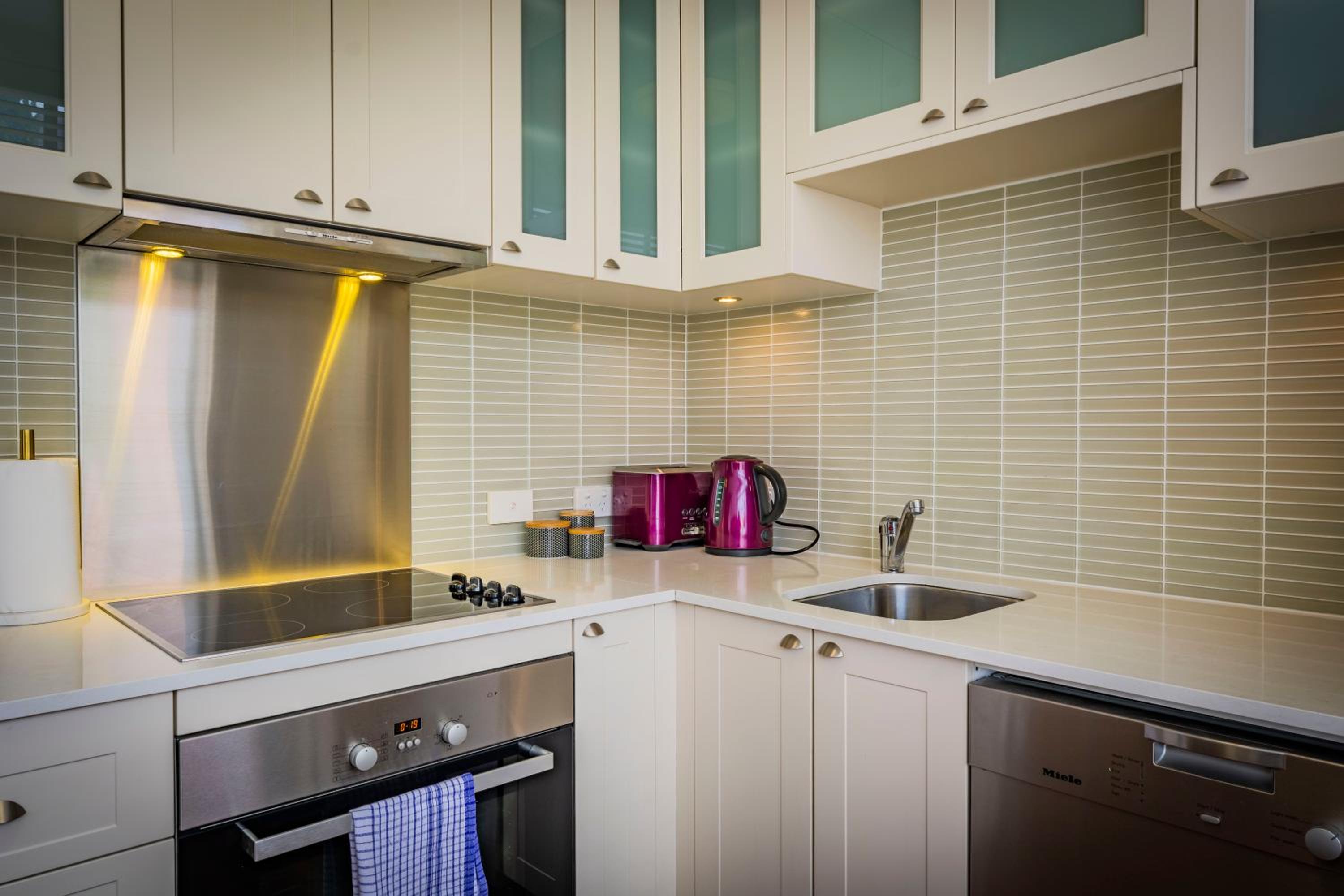 Hobart Vacations - Scarlett's by Salamanca - Property Image 5