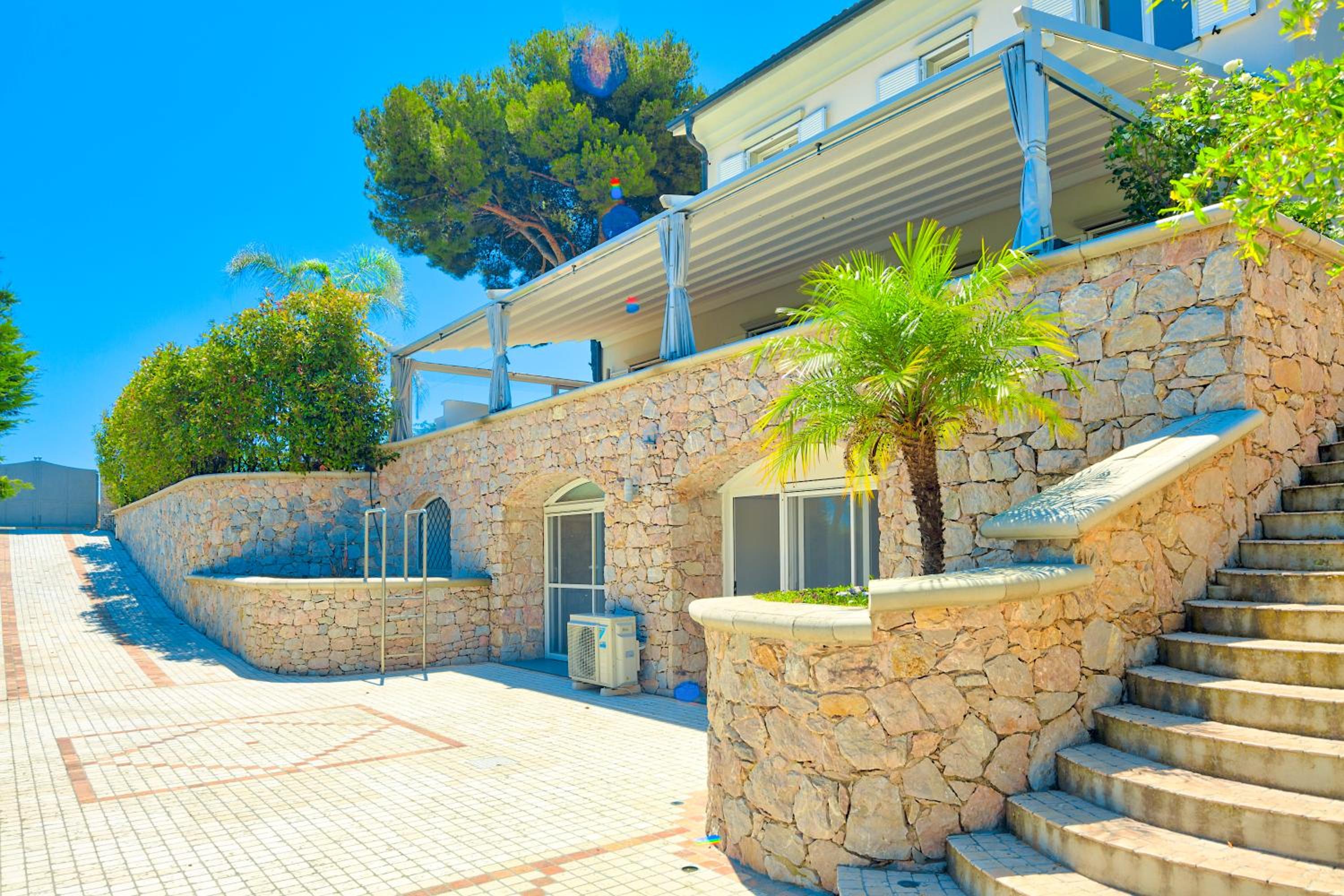 Hotel Villa Emanuele Costarainera