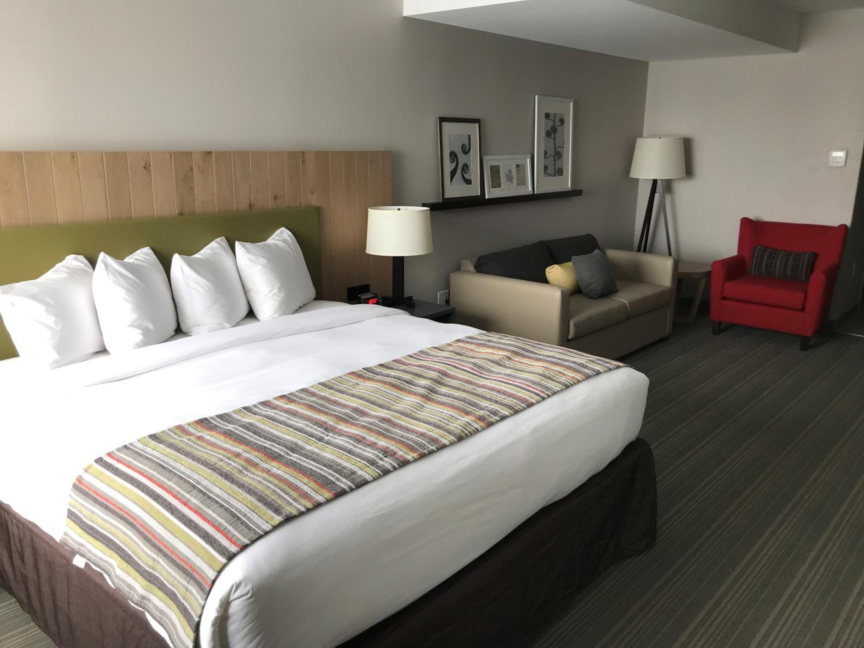 Belleville Vacations - Country Inn  Suites by Radisson, Belleville, ON - Property Image 54