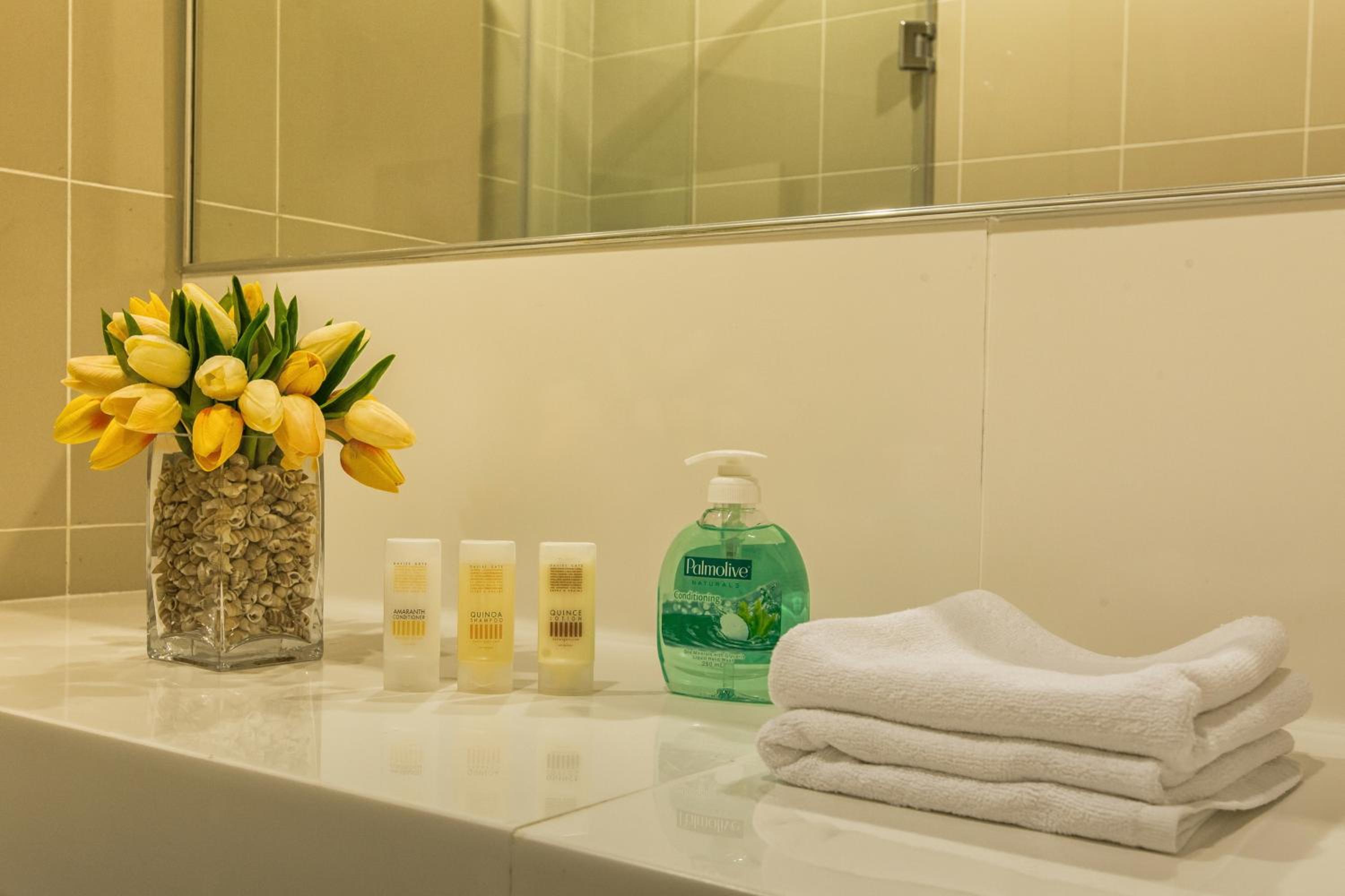 Luxfort 118 Service Suites