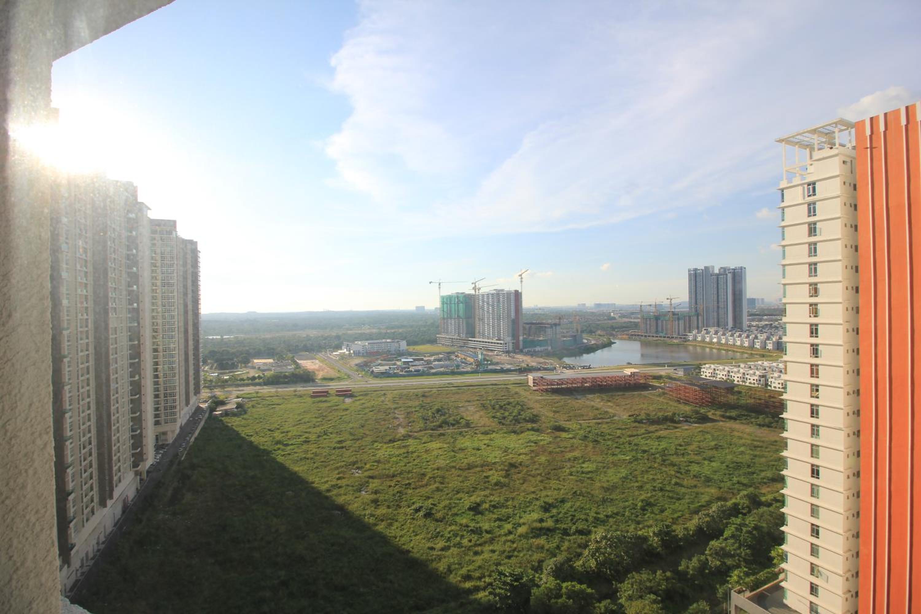 Meor Apartment @ Solstice photo 4