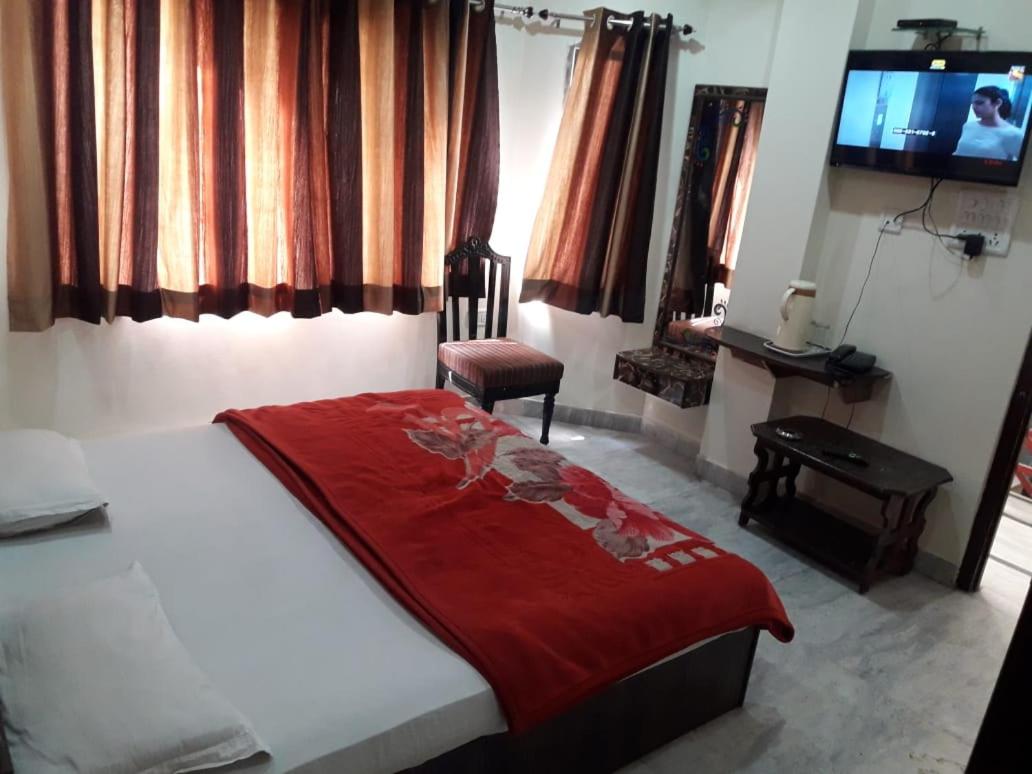 Hotel Hari Home view 4