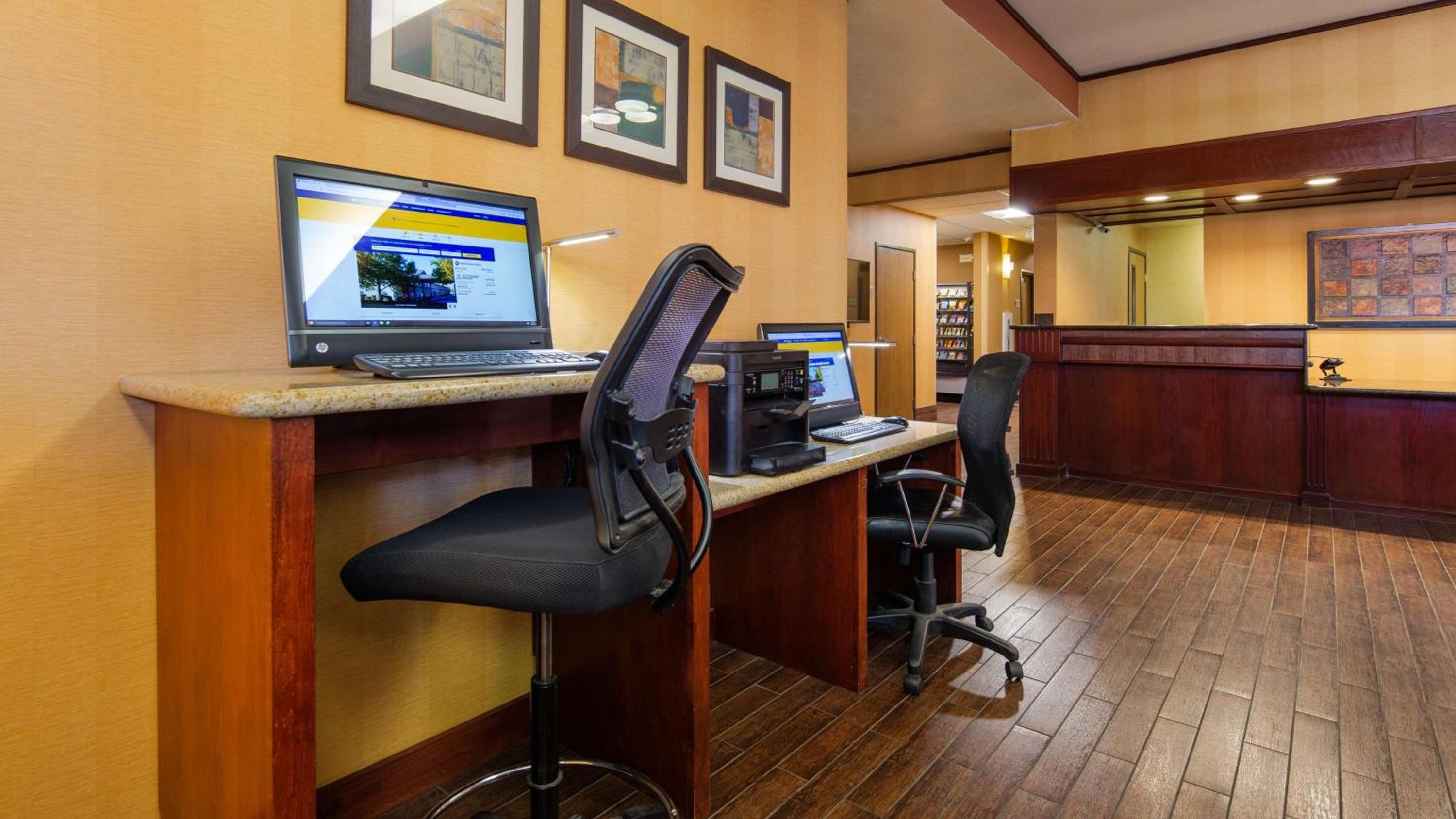 Meridian Vacations - Best Western Plus Meridian - Property Image 11