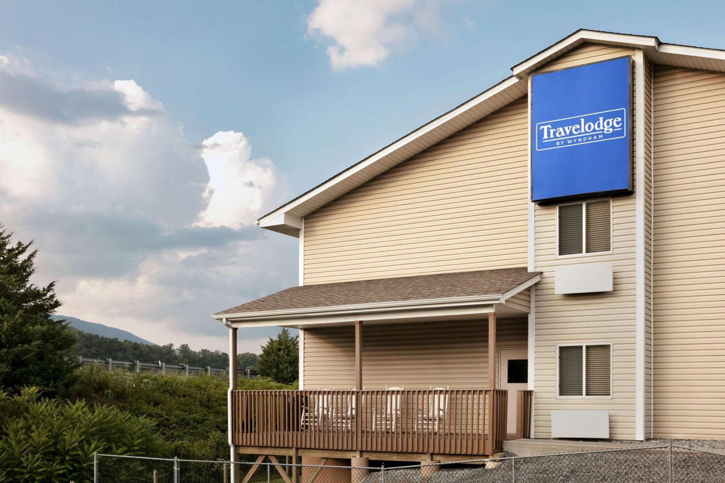 Travelodge by Wyndham Low Moor Near Covington view 2