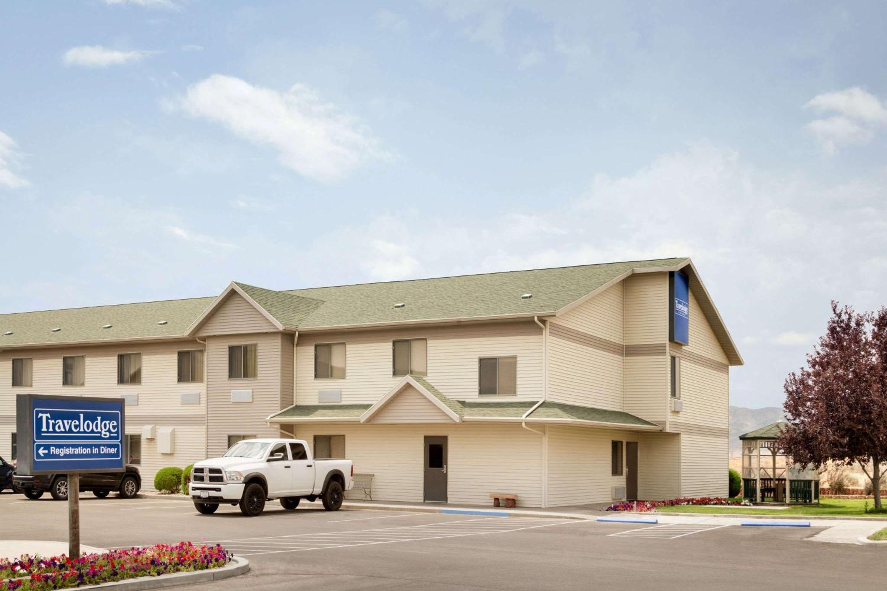 Beaver Vacations - Travelodge by Wyndham Milford - Property Image 1
