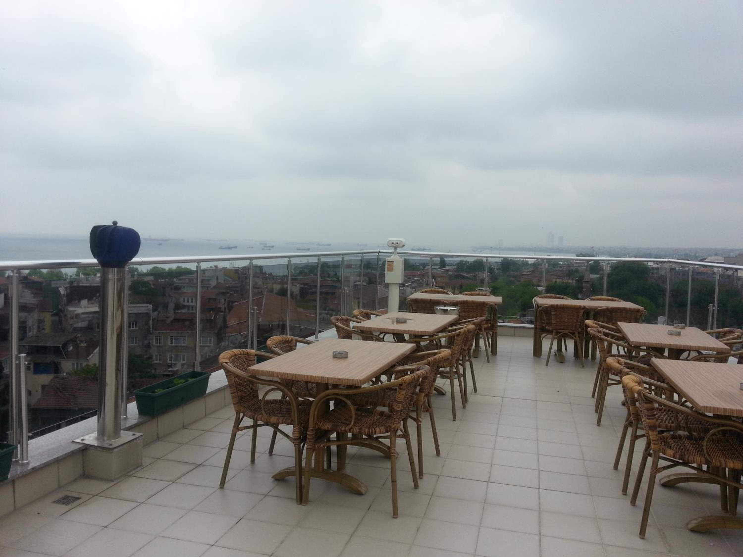 Sultan Palace Hotel - Image 20