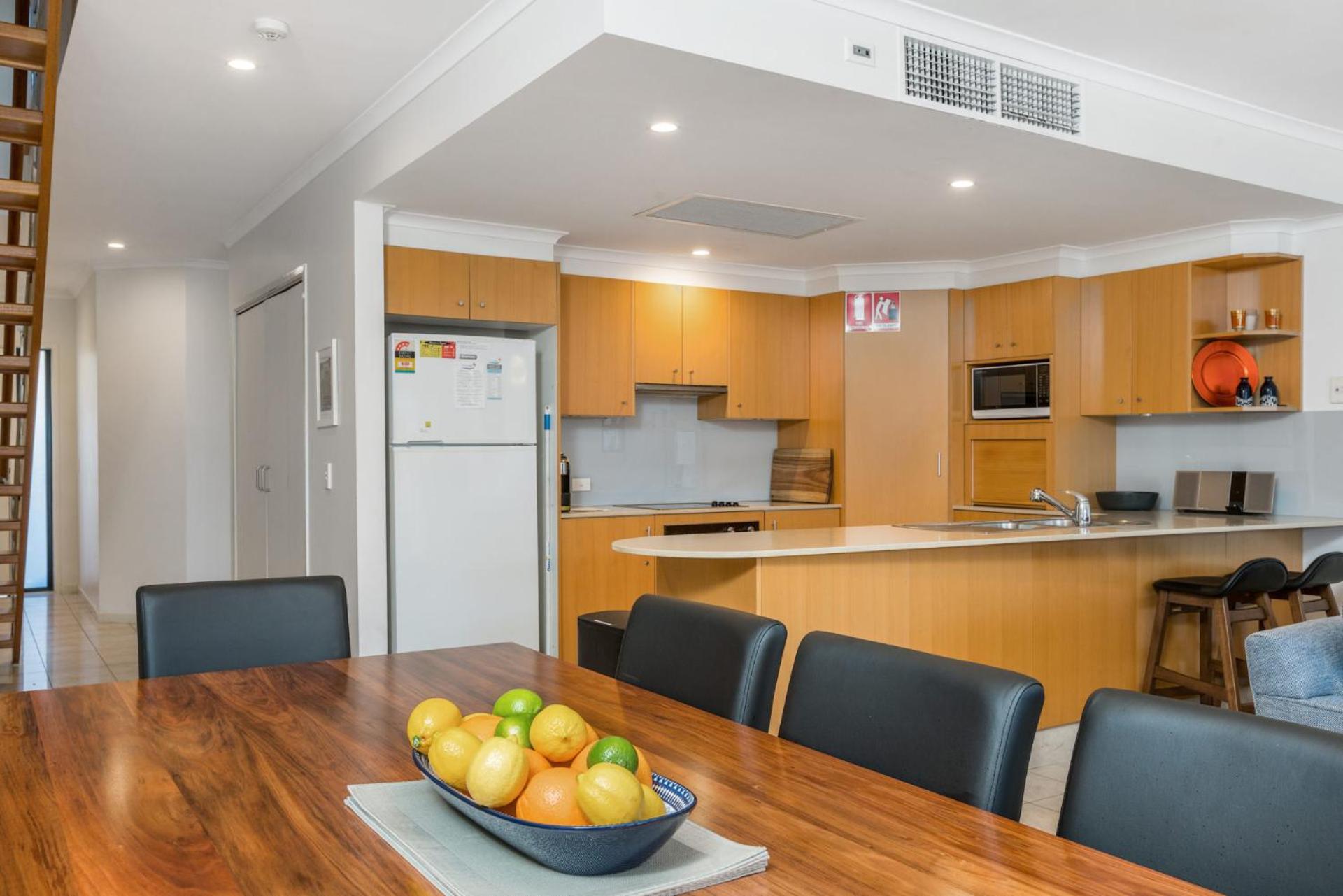 Absolute Solace - 2 - 8 Lawson Street