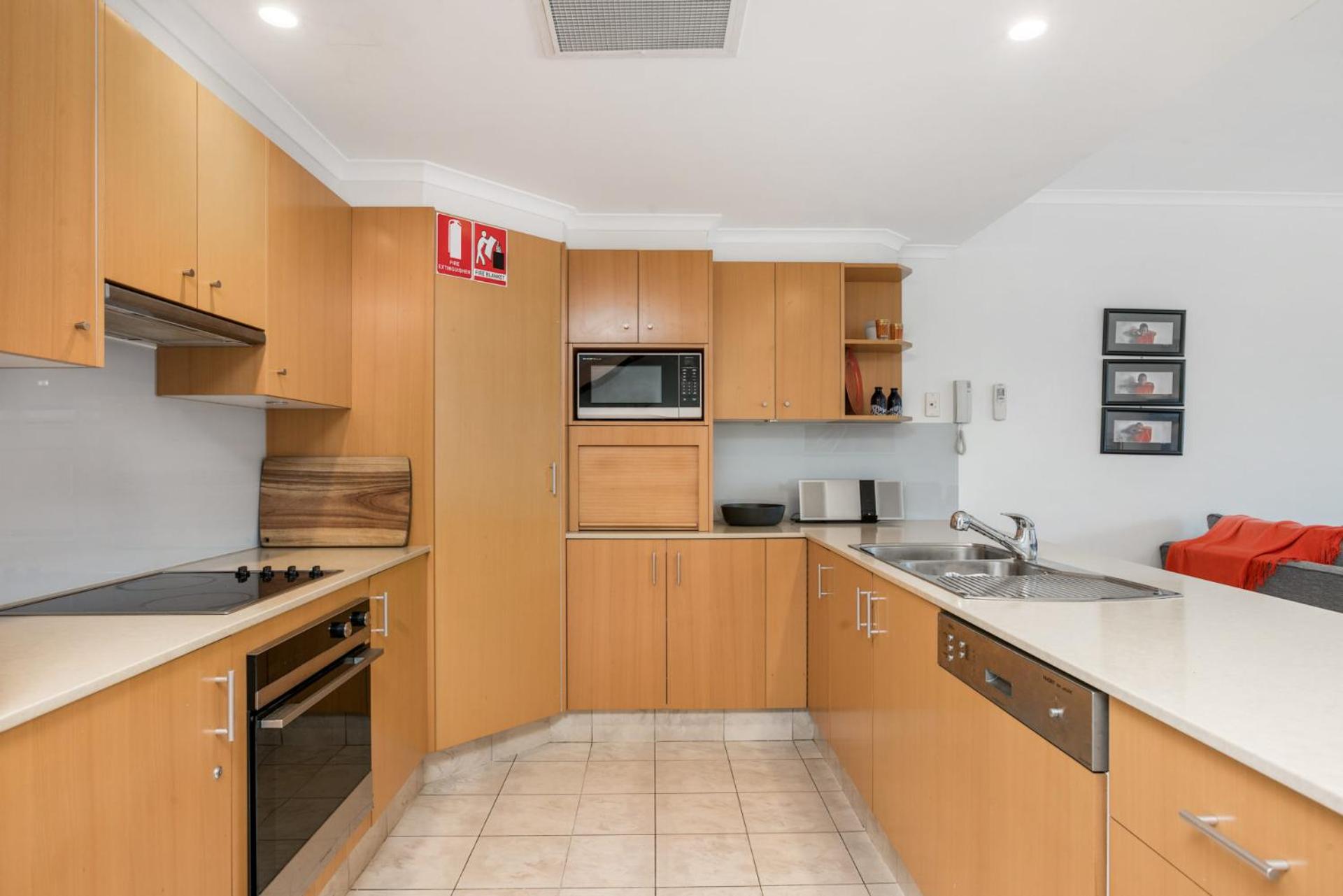 Absolute Solace - 2 - 8 Lawson Street