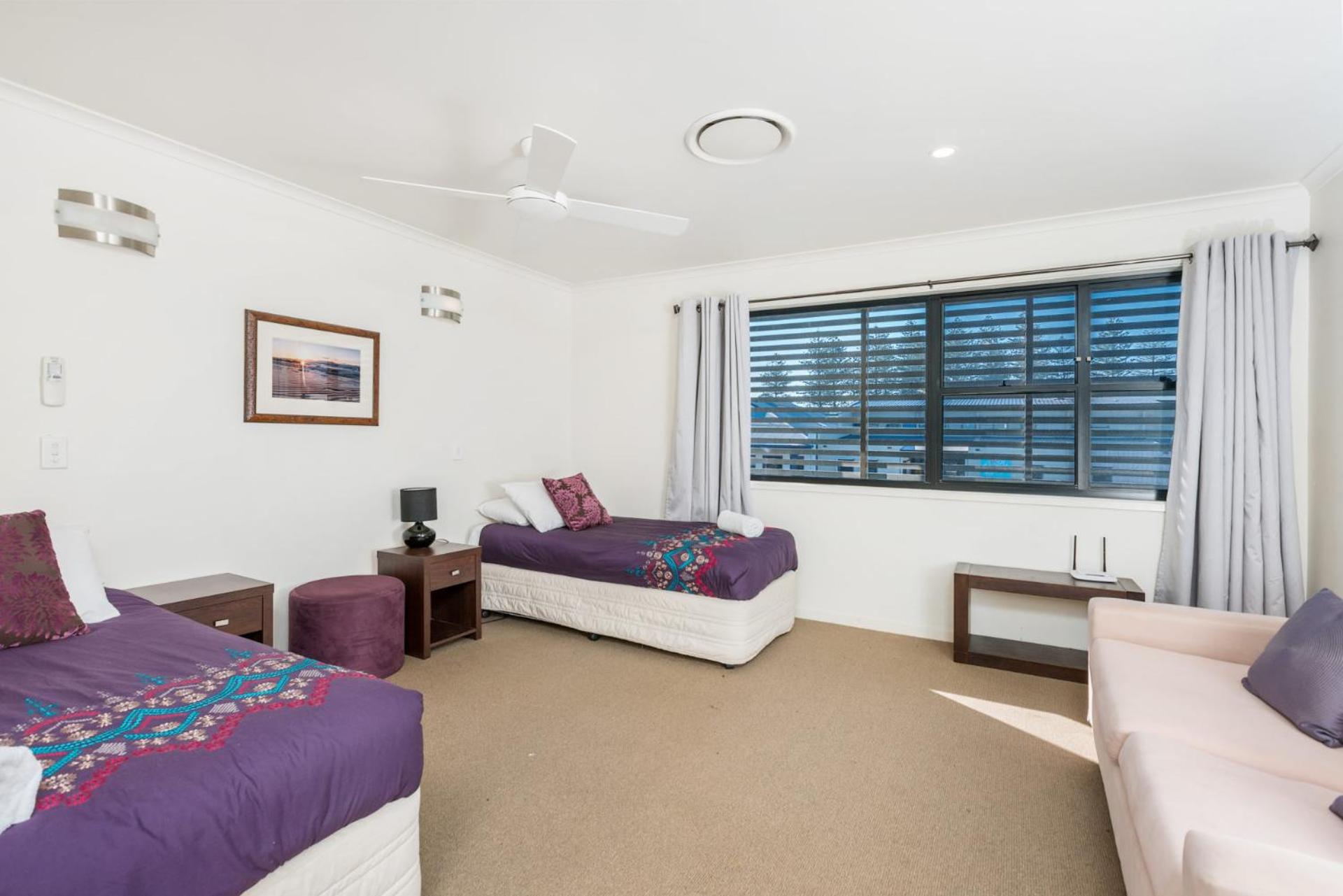 Absolute Solace - 2 - 8 Lawson Street