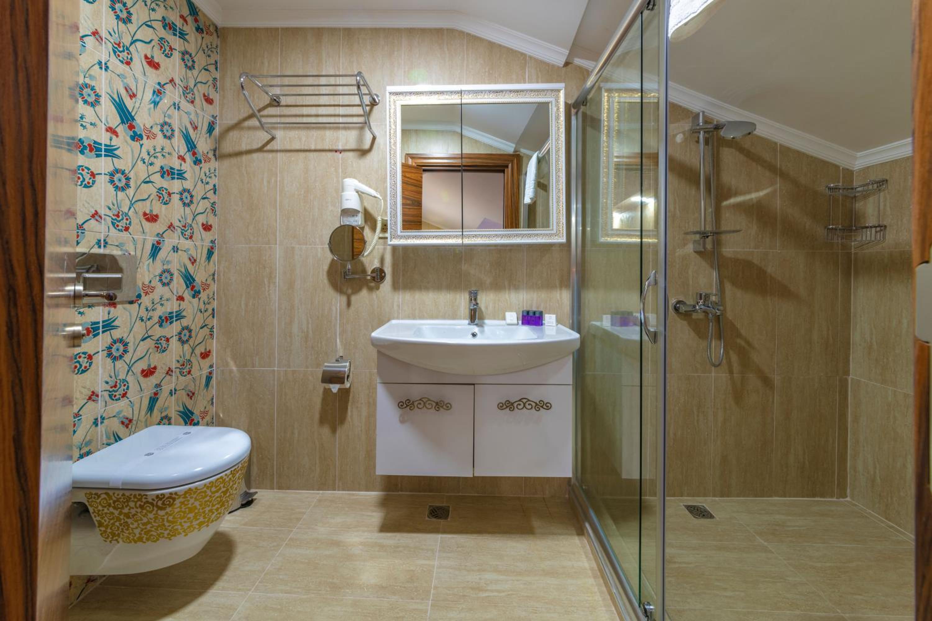 Vision Deluxe Otel - Image 50