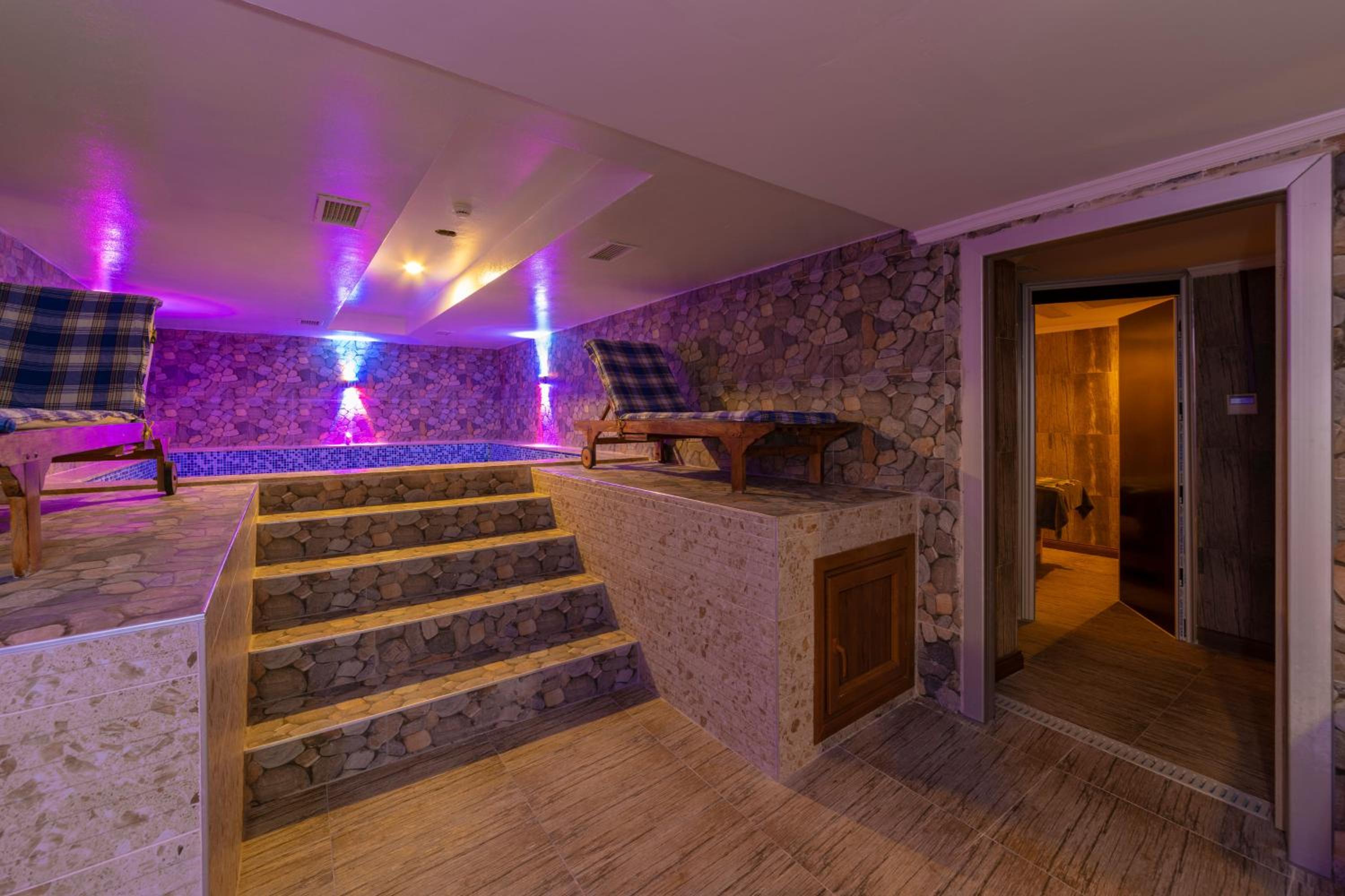 Vision Deluxe Otel - Image 42