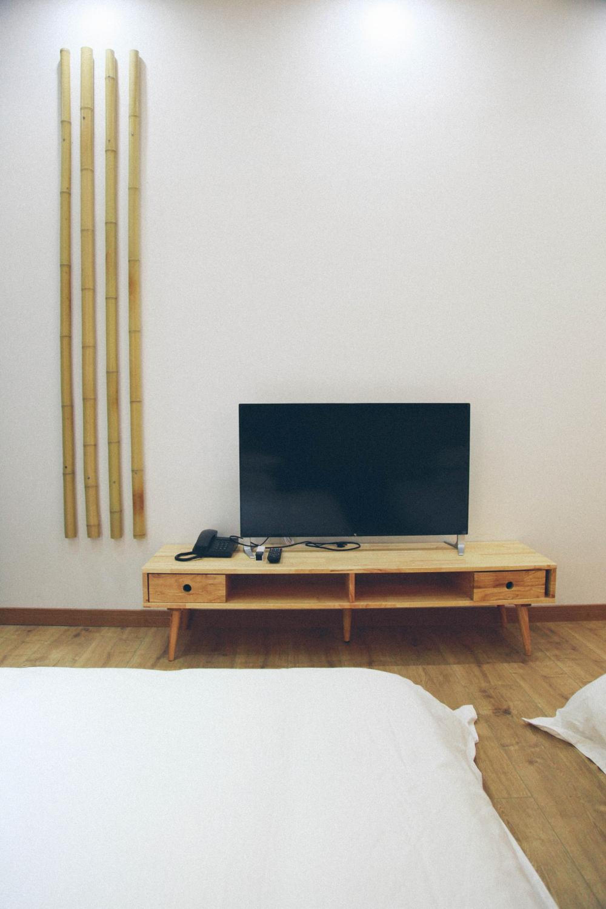 Wally House Hostel - walk 5 minutes to east gate of National Forest Park-ticket book services-free laundry facilities-free capsule coffee-Tour route introd