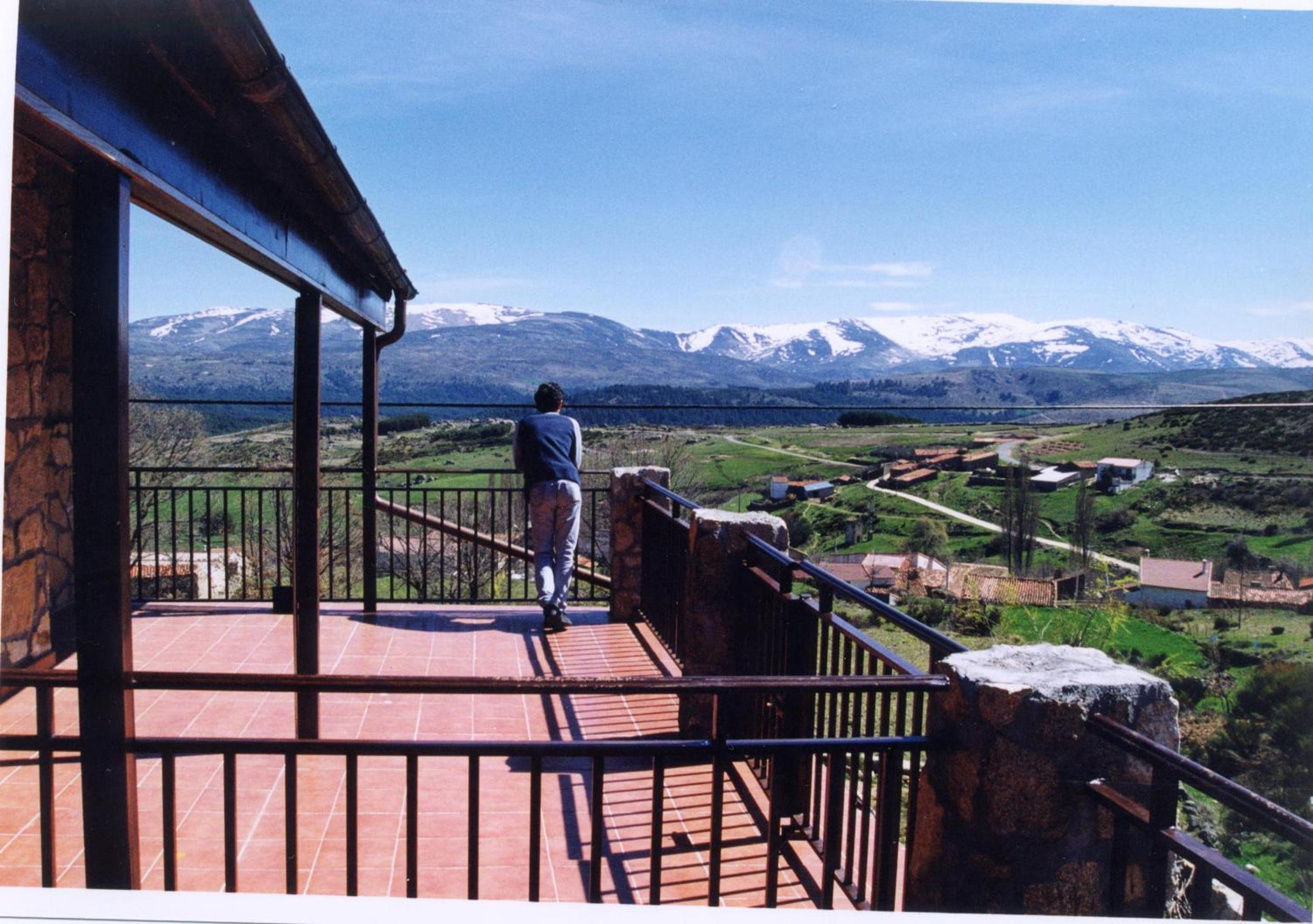 La Casona de Collado view 2