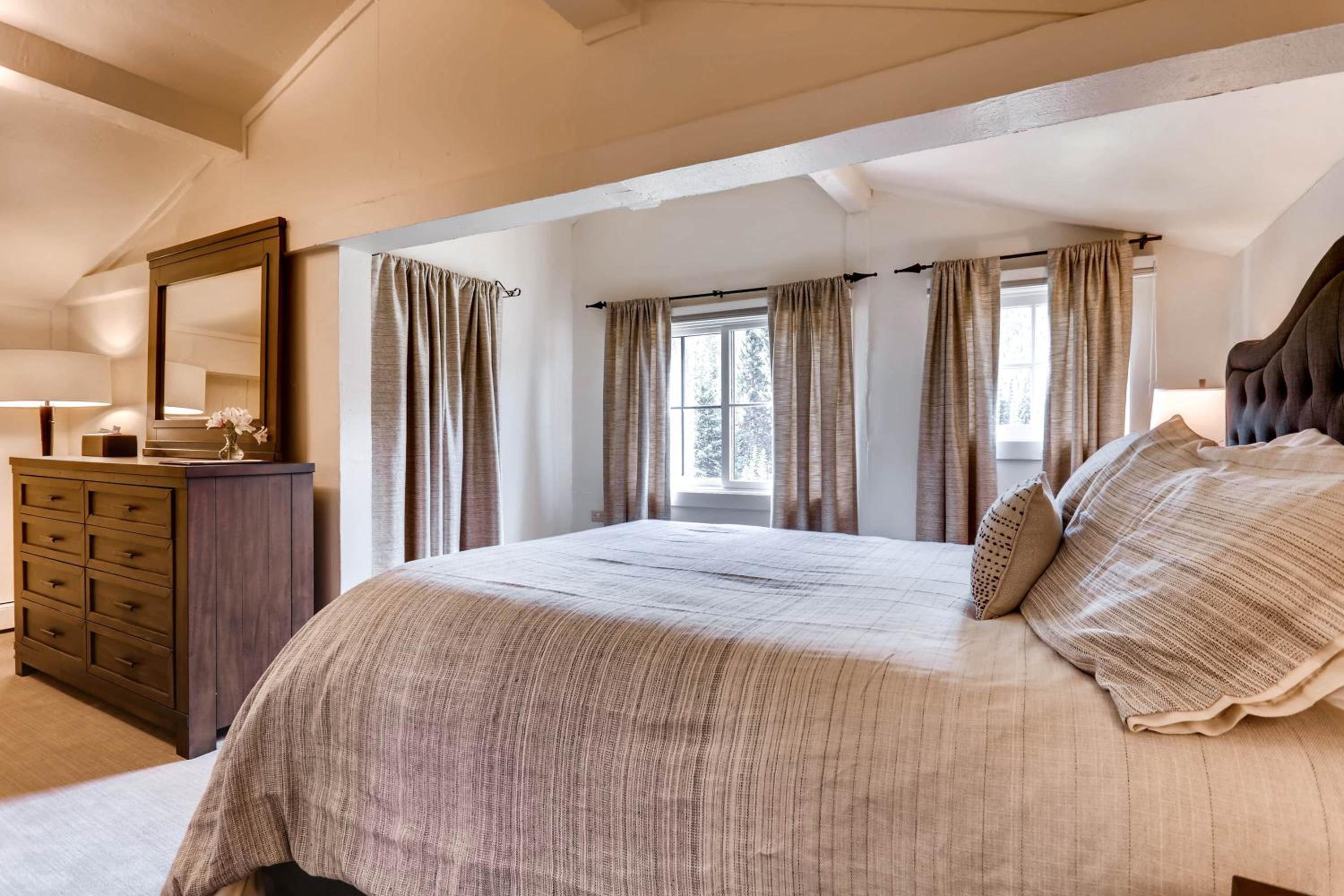 Summit County Vacations - Ski Tip Lodge by Keystone Resort - Property Image 5