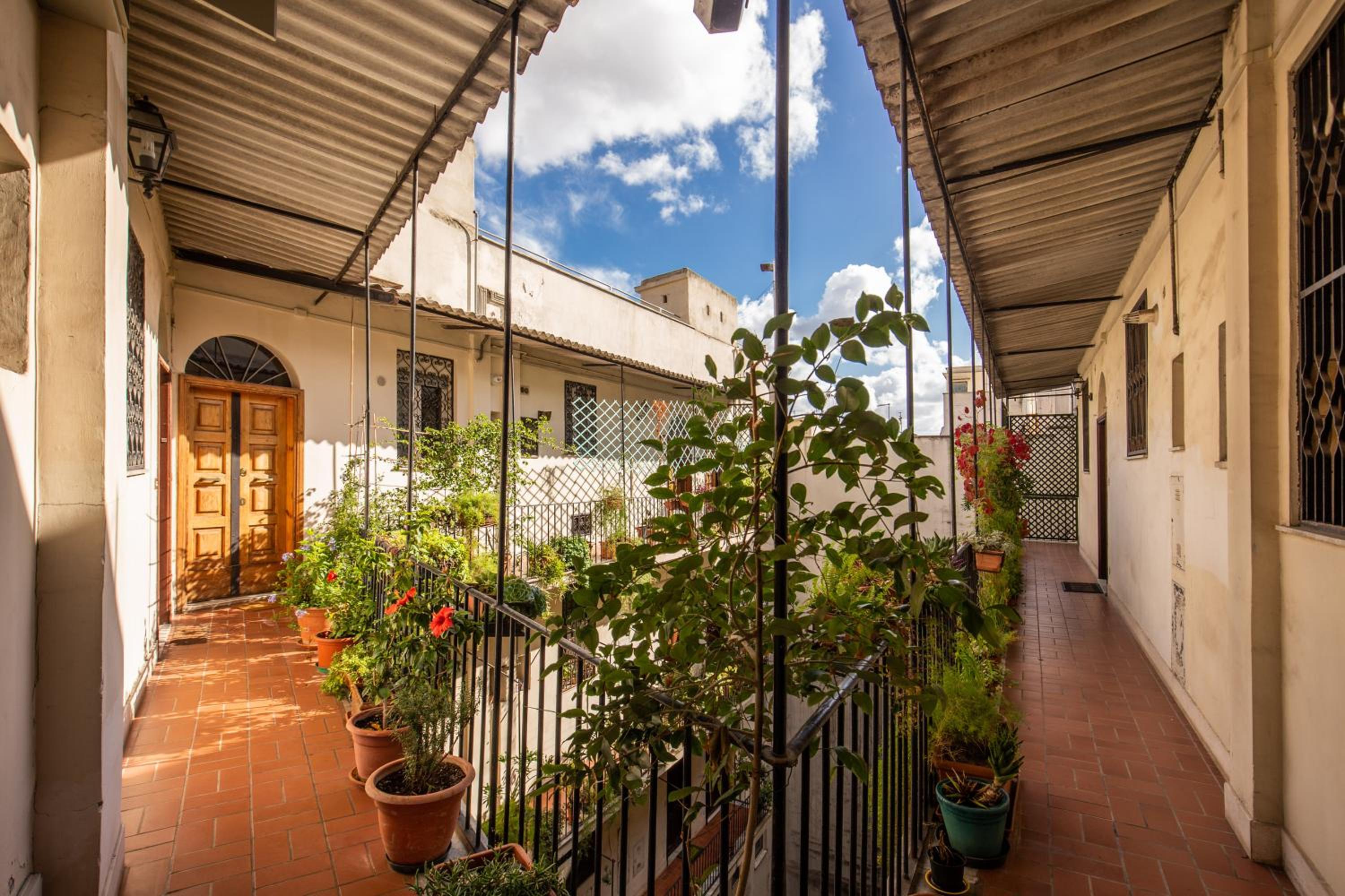 TRASTEVERE - Stylish Good Vibes Apartment