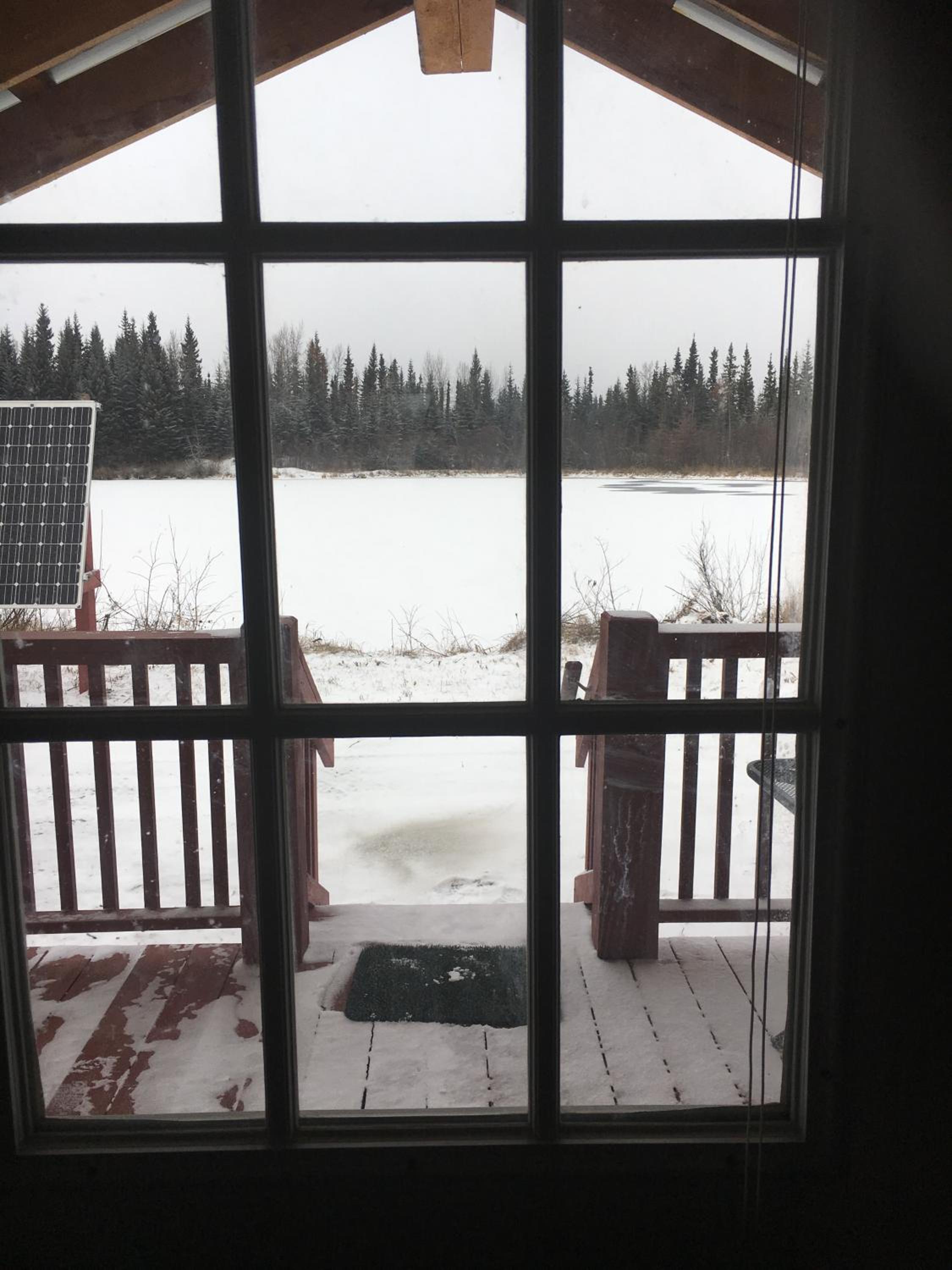 Alaska Log Cabins on the Pond