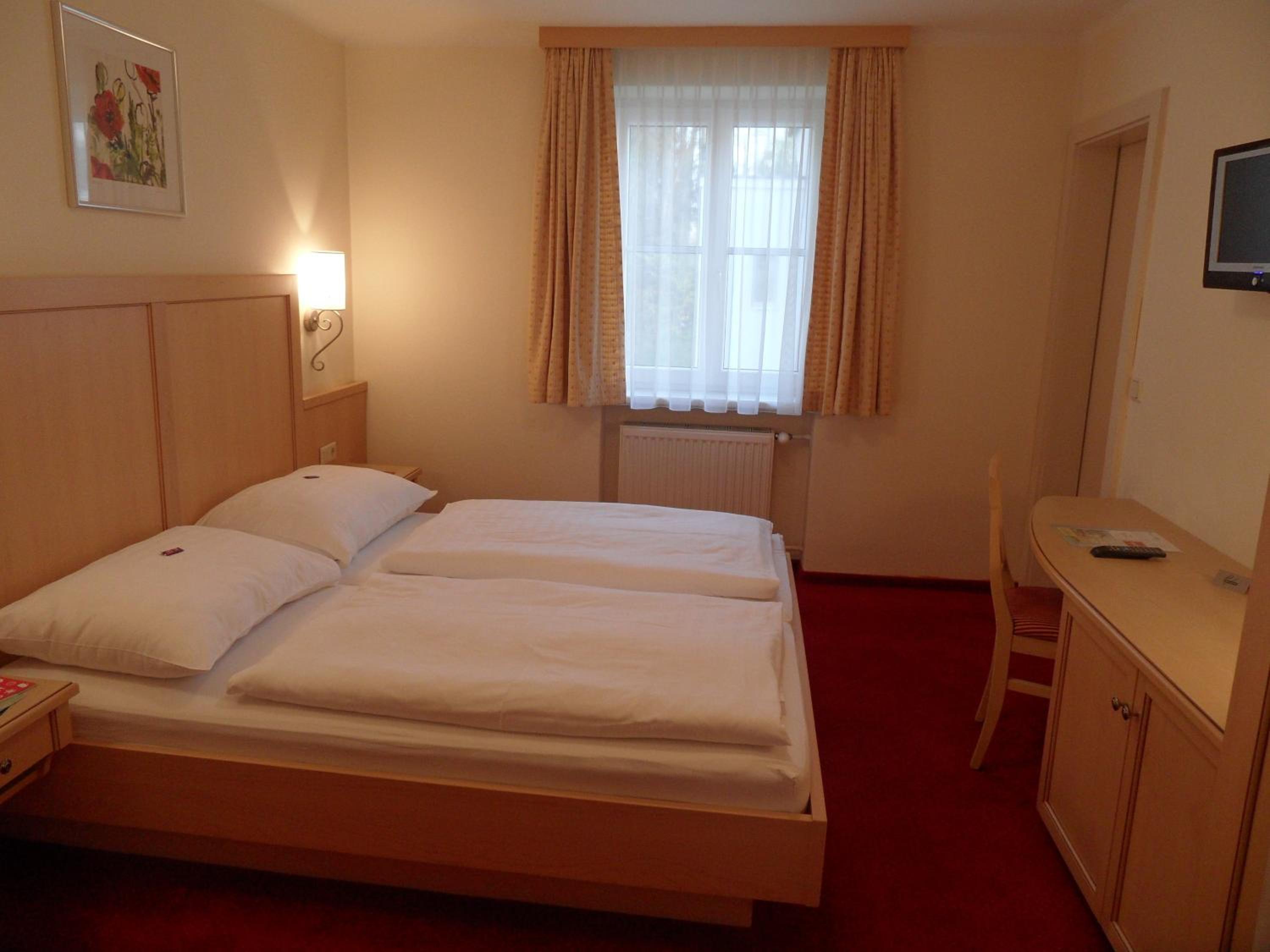 Salzburg Vacations - Pension Katrin - Property Image 1