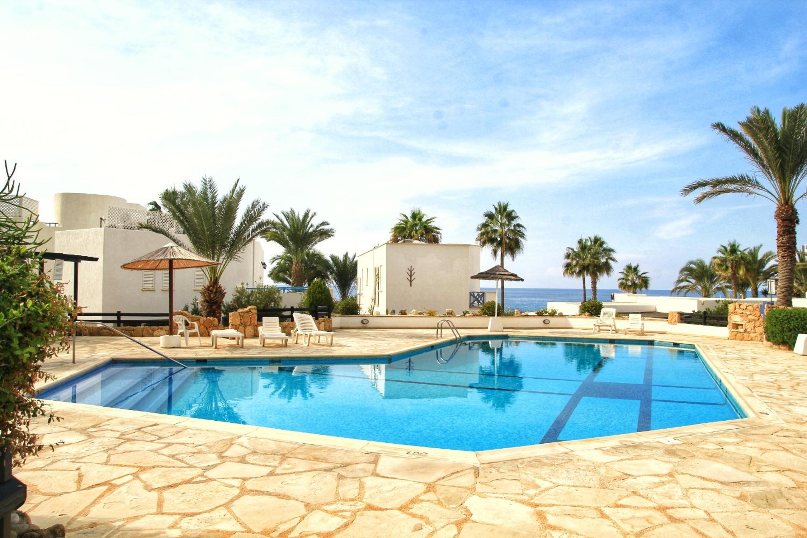 Sea front Villa Vera