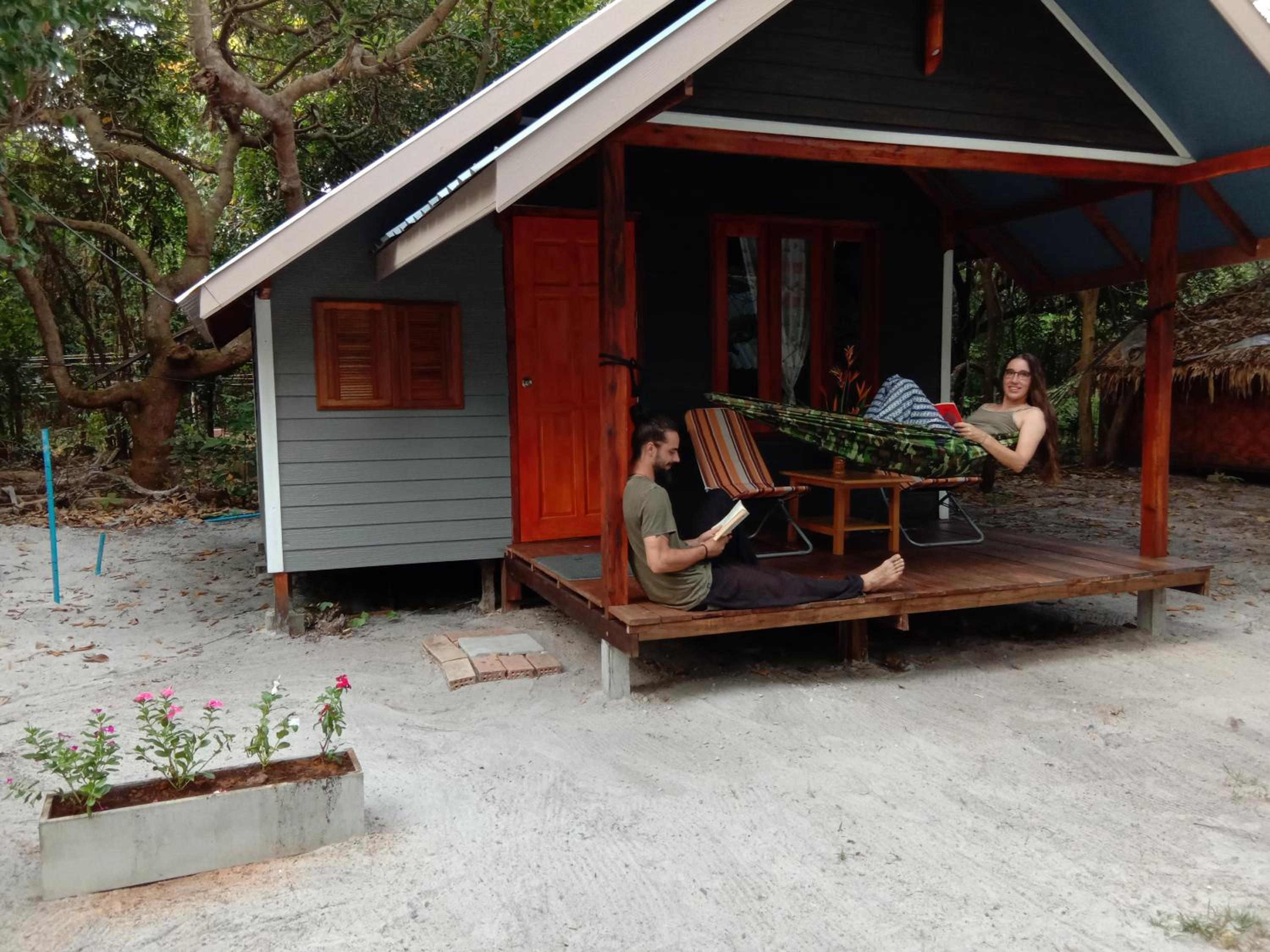 Lazy Hut