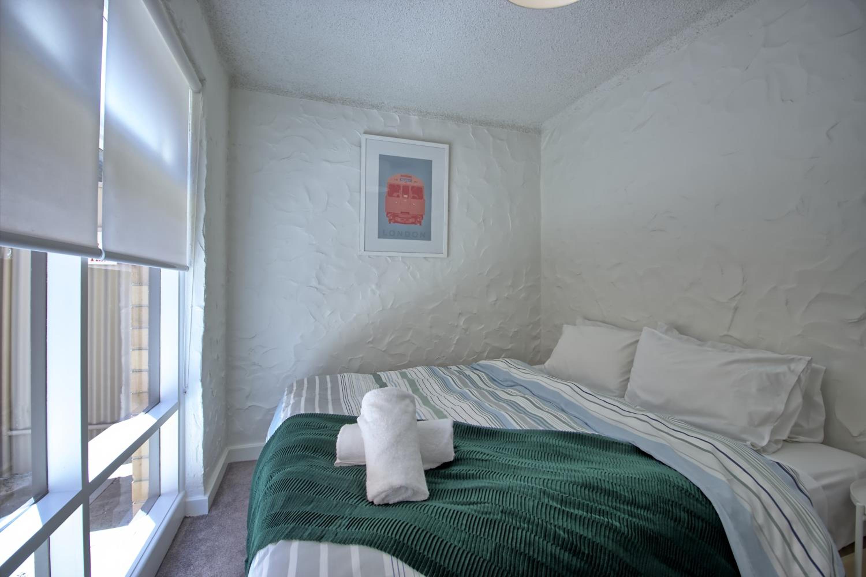 Bayswaterfront Apartments