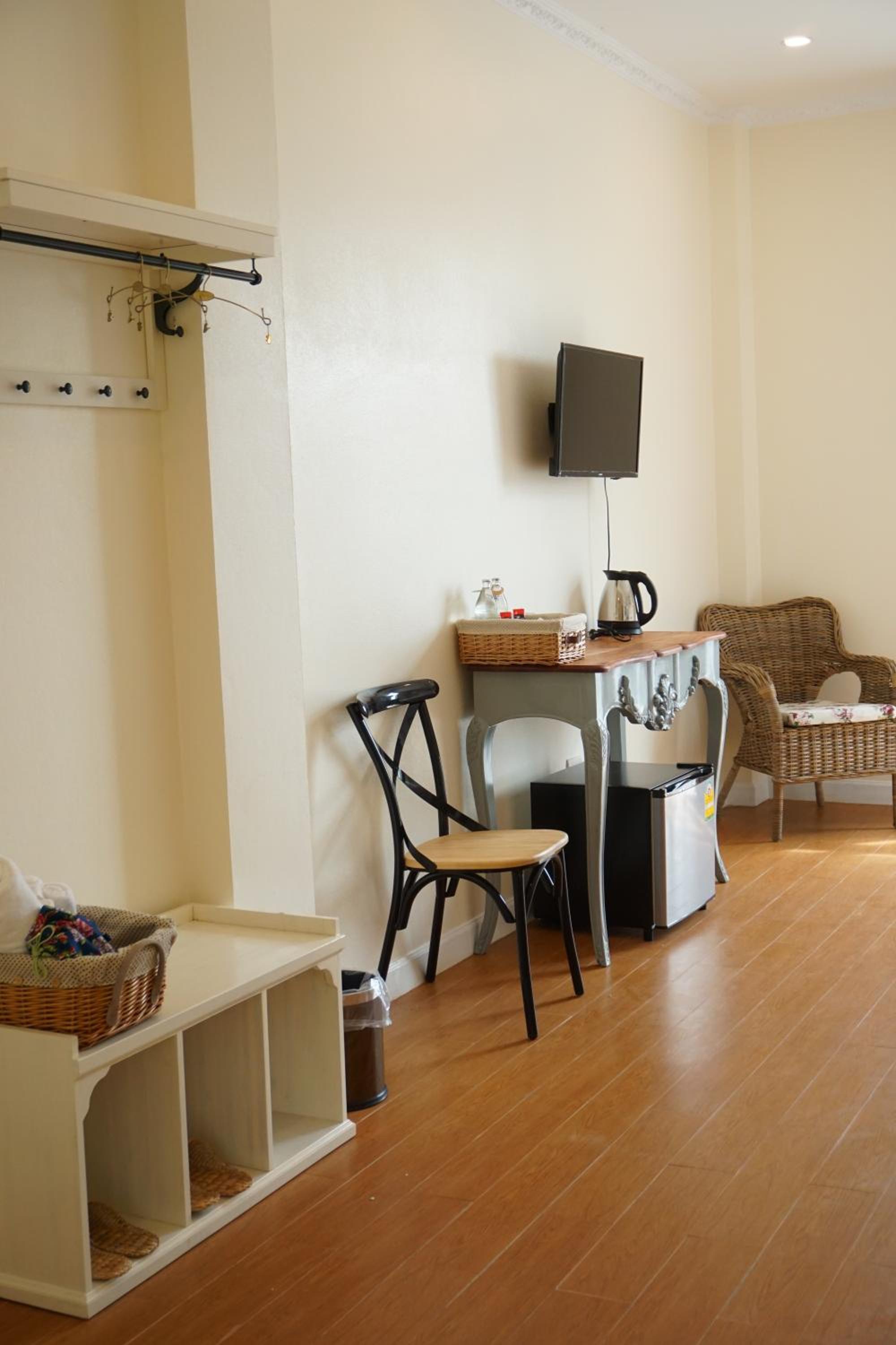 Nai Suan Bed and Breakfast