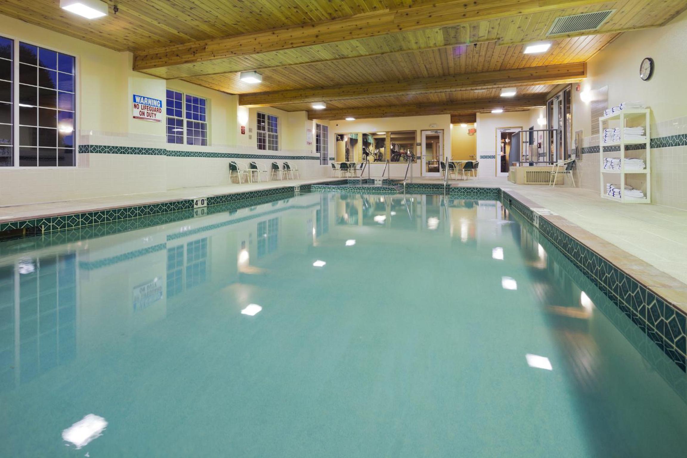 Country Inn Suites by Radisson Kenosha - Pleasant Prairie - Property Image 16
