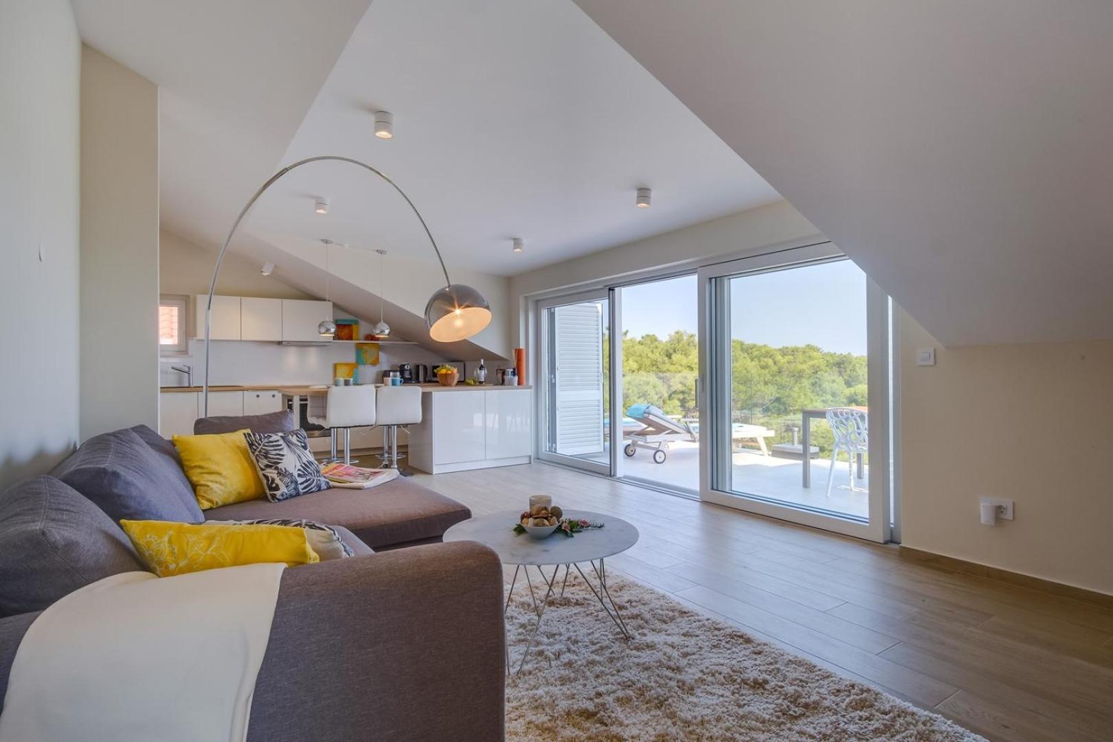 Penthouse Design & Beach Ferienwohnung direkt am Meer mit unverbautem Blick über die Adria