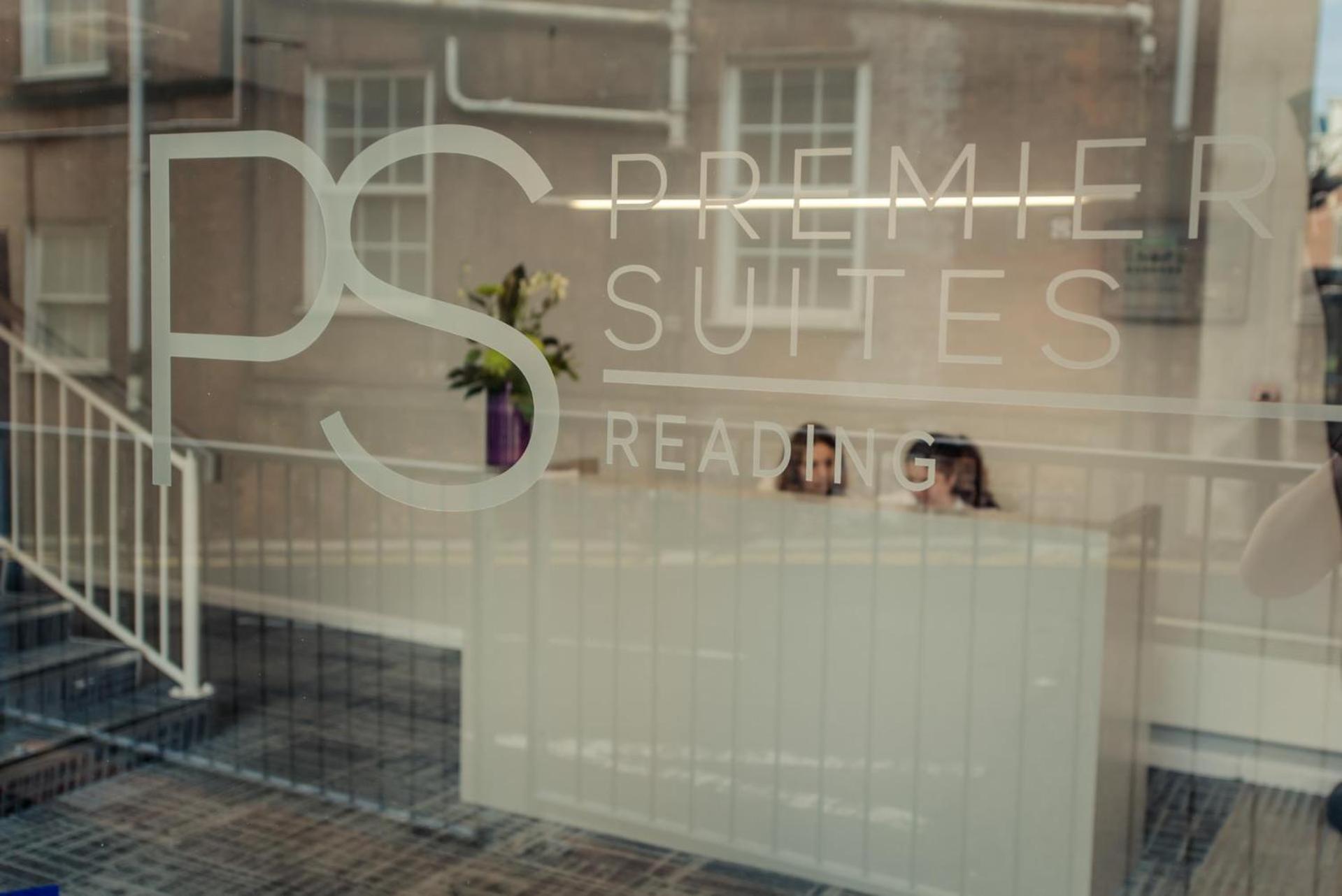 PREMIER SUITES Reading