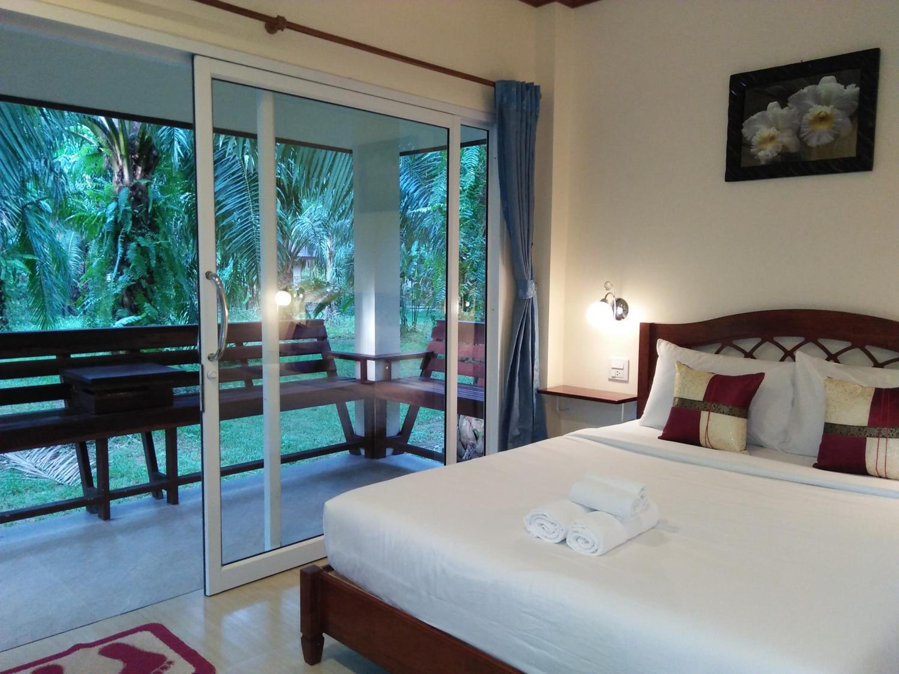 Khao Sok Palm Garden Resort