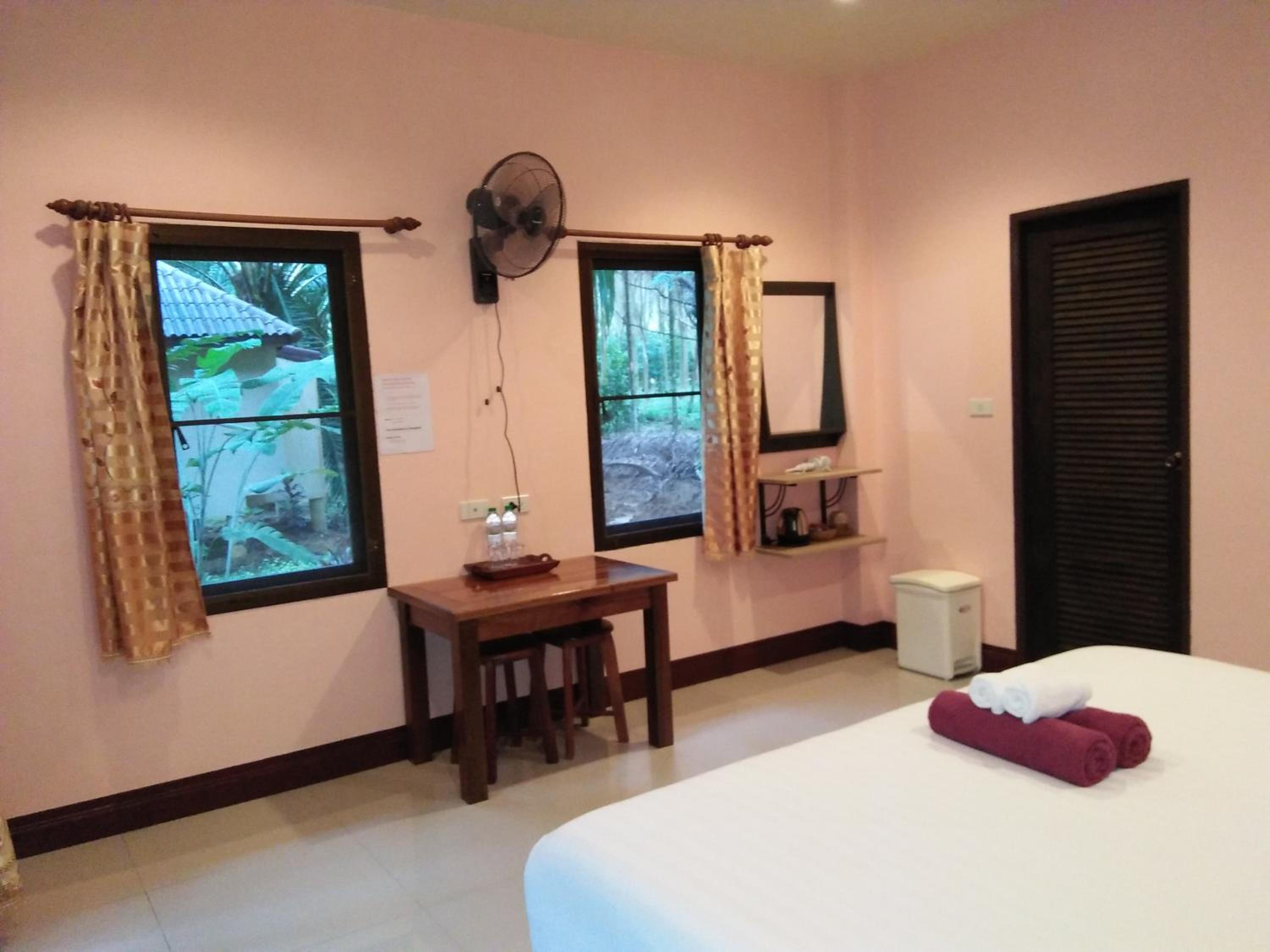Khao Sok Palm Garden Resort