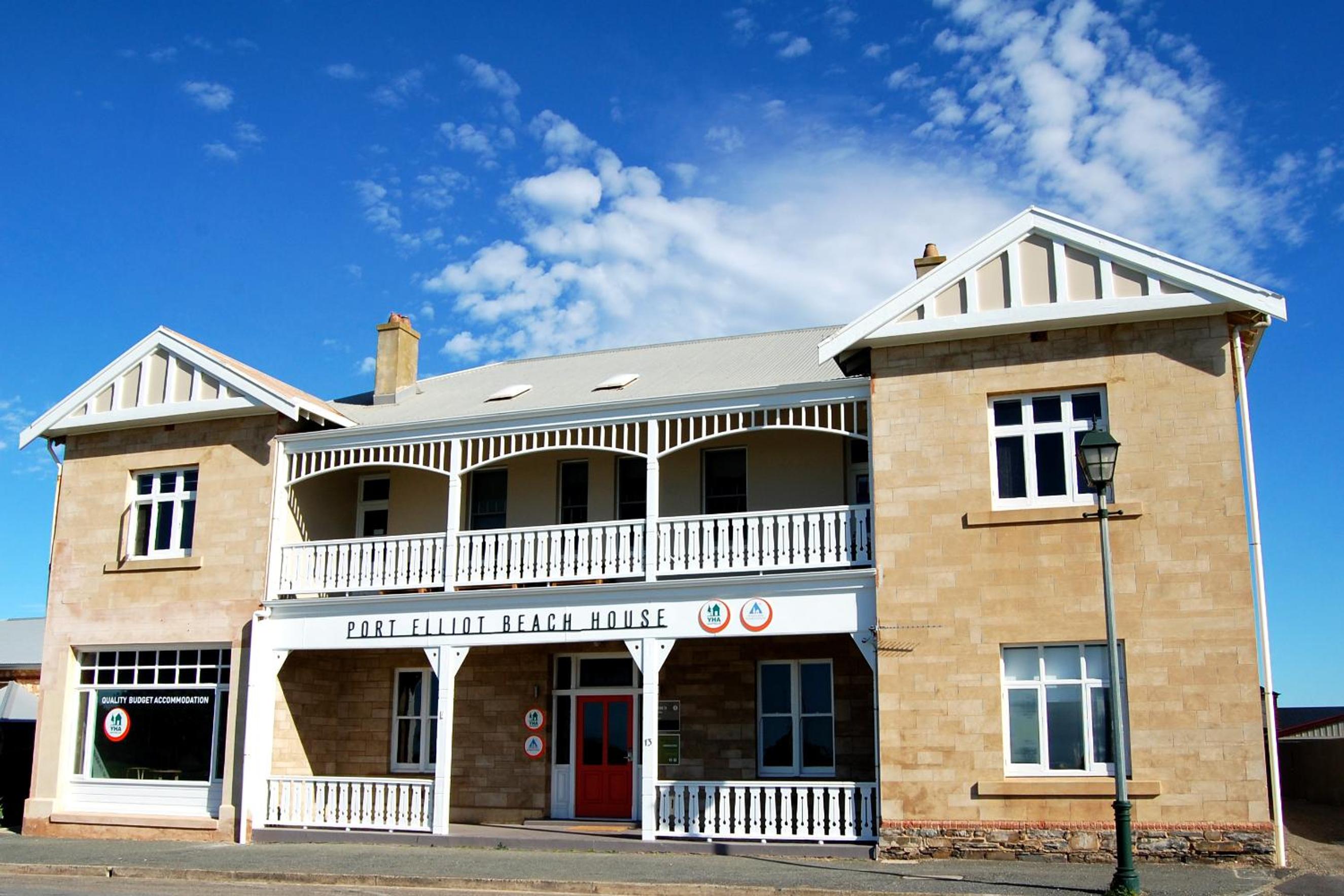 YHA Port Elliot Beach House